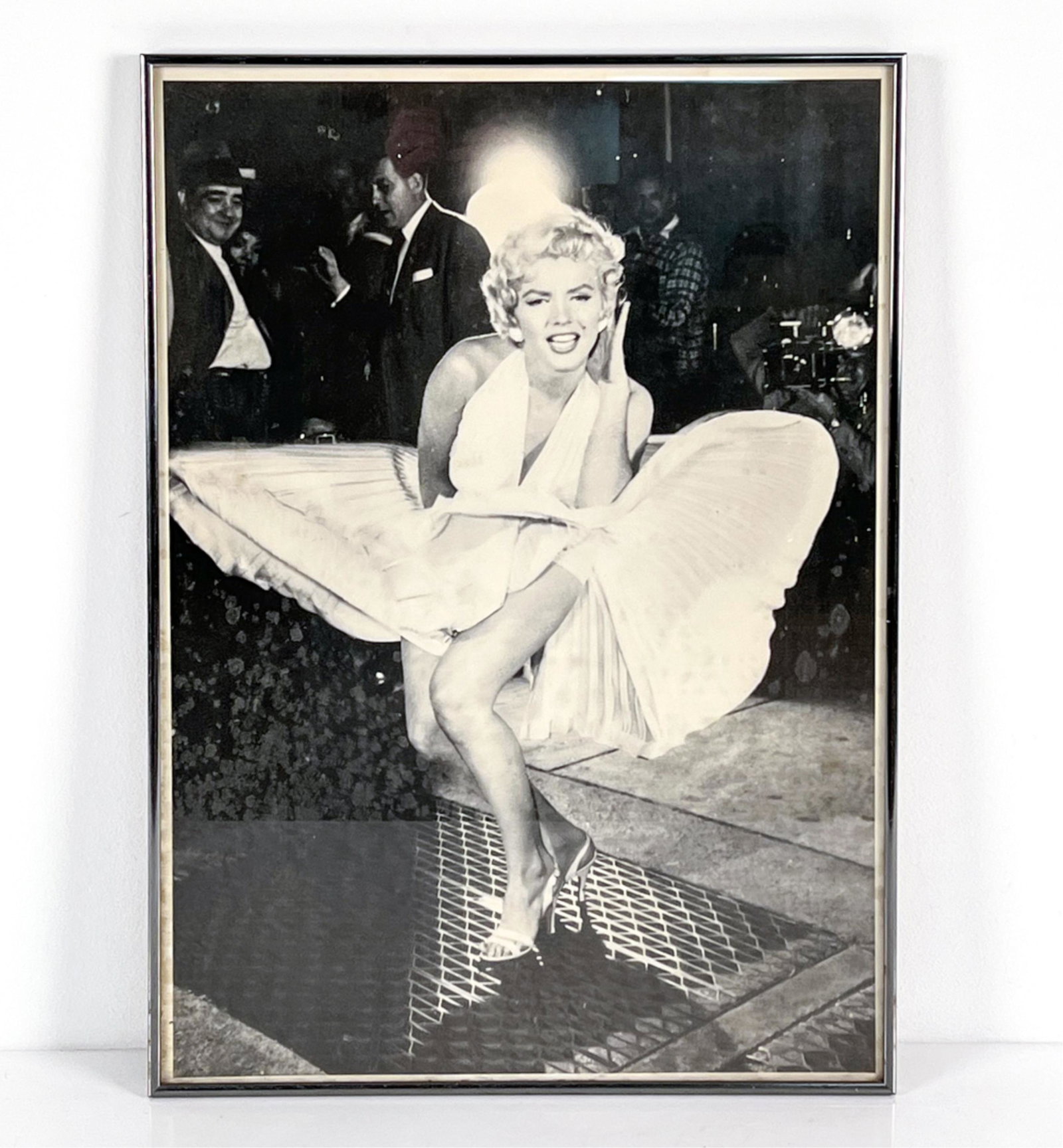 VINTAGE MARILYN MONROE PHOTO POSTER (1 of 6)