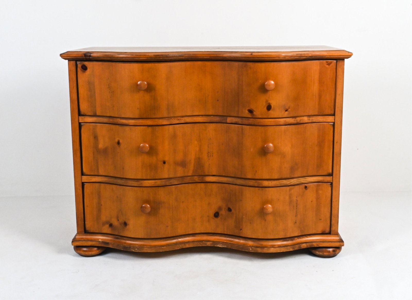 LANE FOLK ART REPRODUCTION PINE SERPENTINE CHEST (1 of 14)