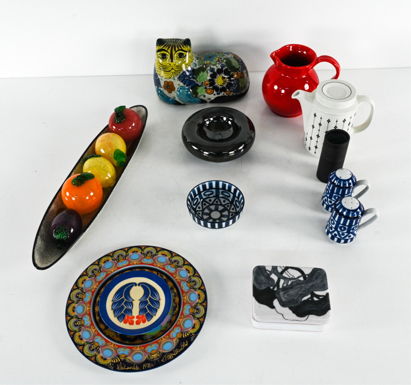 MID-CENTURY PORCELAIN & GLASS GROUP INCL. WIINBLAD (1 of 20)