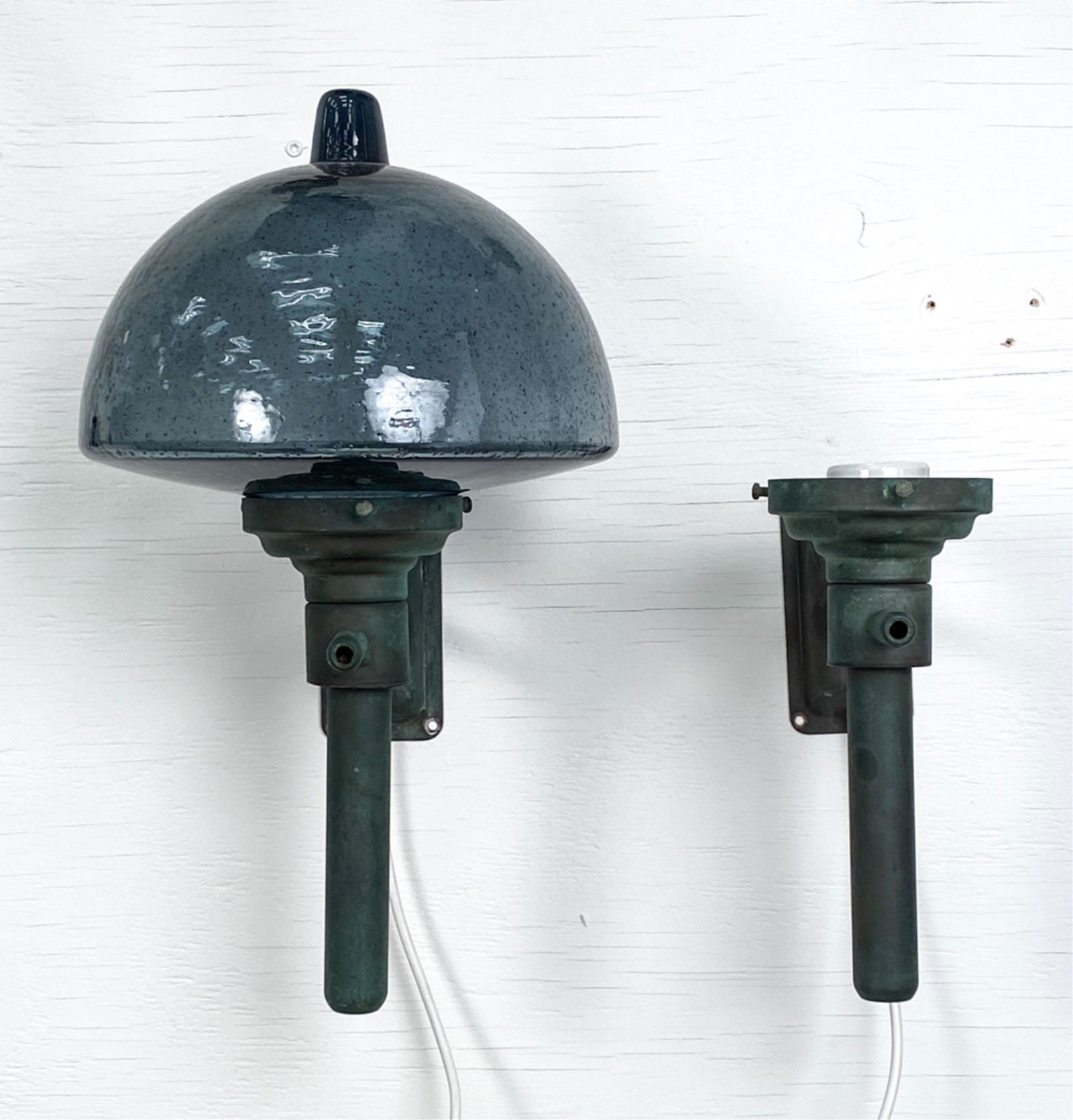 (2) VINTAGE DANISH OUTDOOR COPPER WALL LAMP (1 of 6)