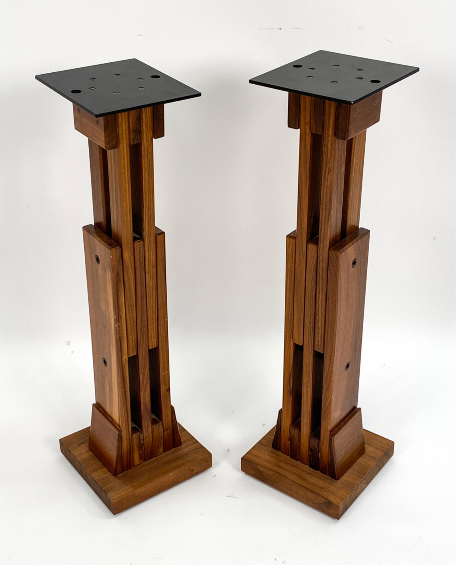 CORE AUDIO DESIGNS WALNUT ADJUSTABLE STANDS HIFI (1 of 9)