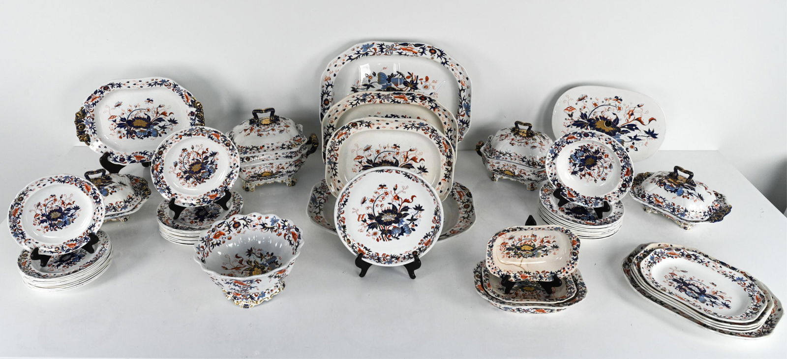 ANTIQUE SPODE IRONSTONE IMARI DINNER SERVICE (1 of 18)