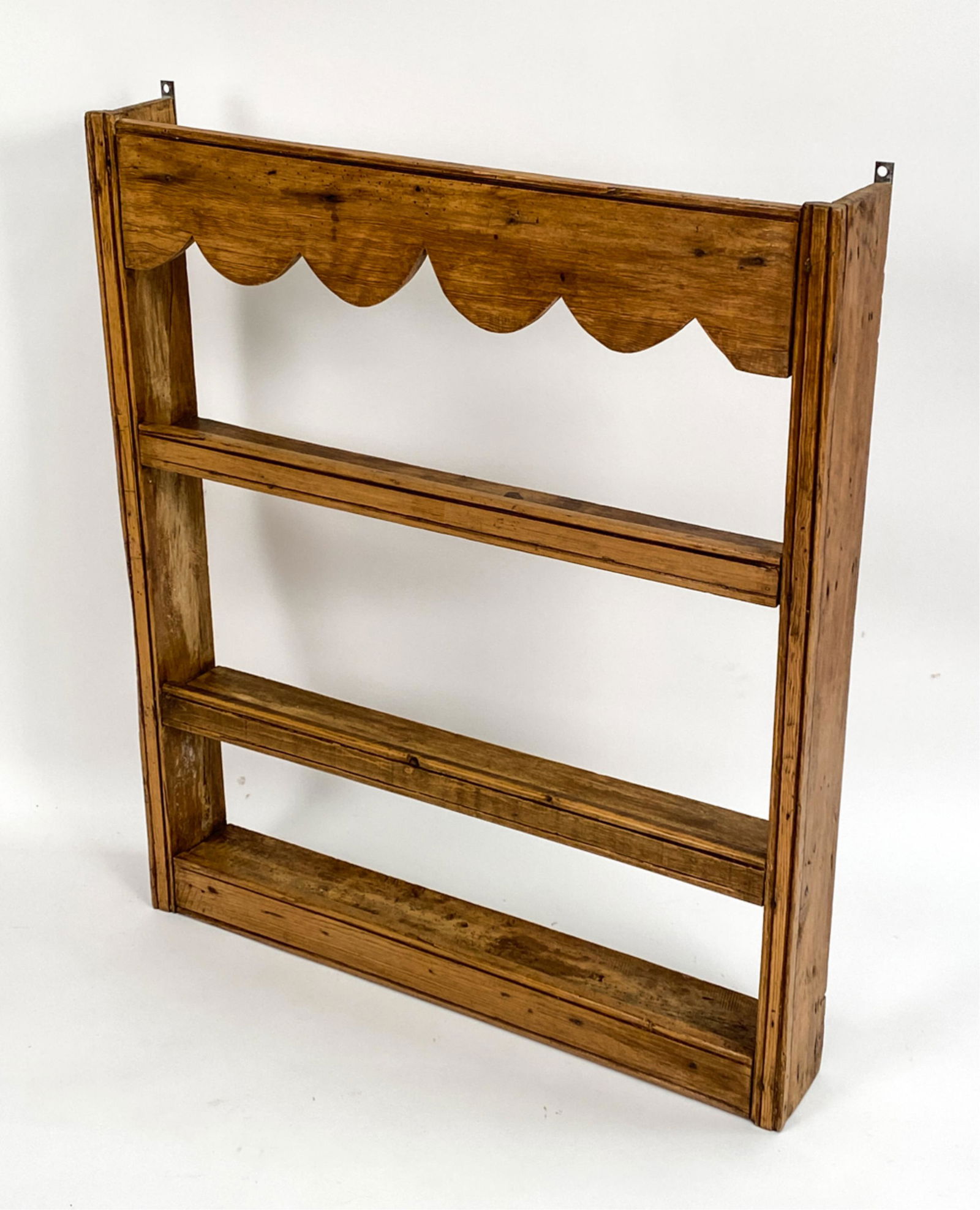 ANTIQUE-STYLE WALL SHELF (1 of 12)