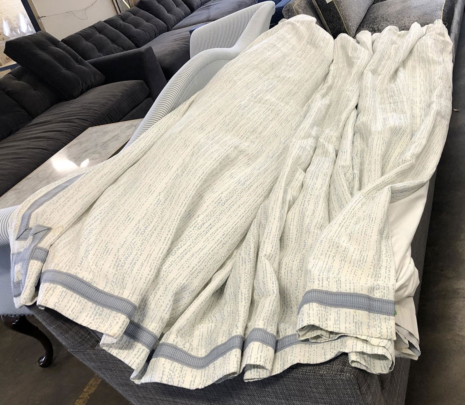 PAIR OF CUSTOM BLUE & WHITE LINEN CURTAINS (1 of 6)