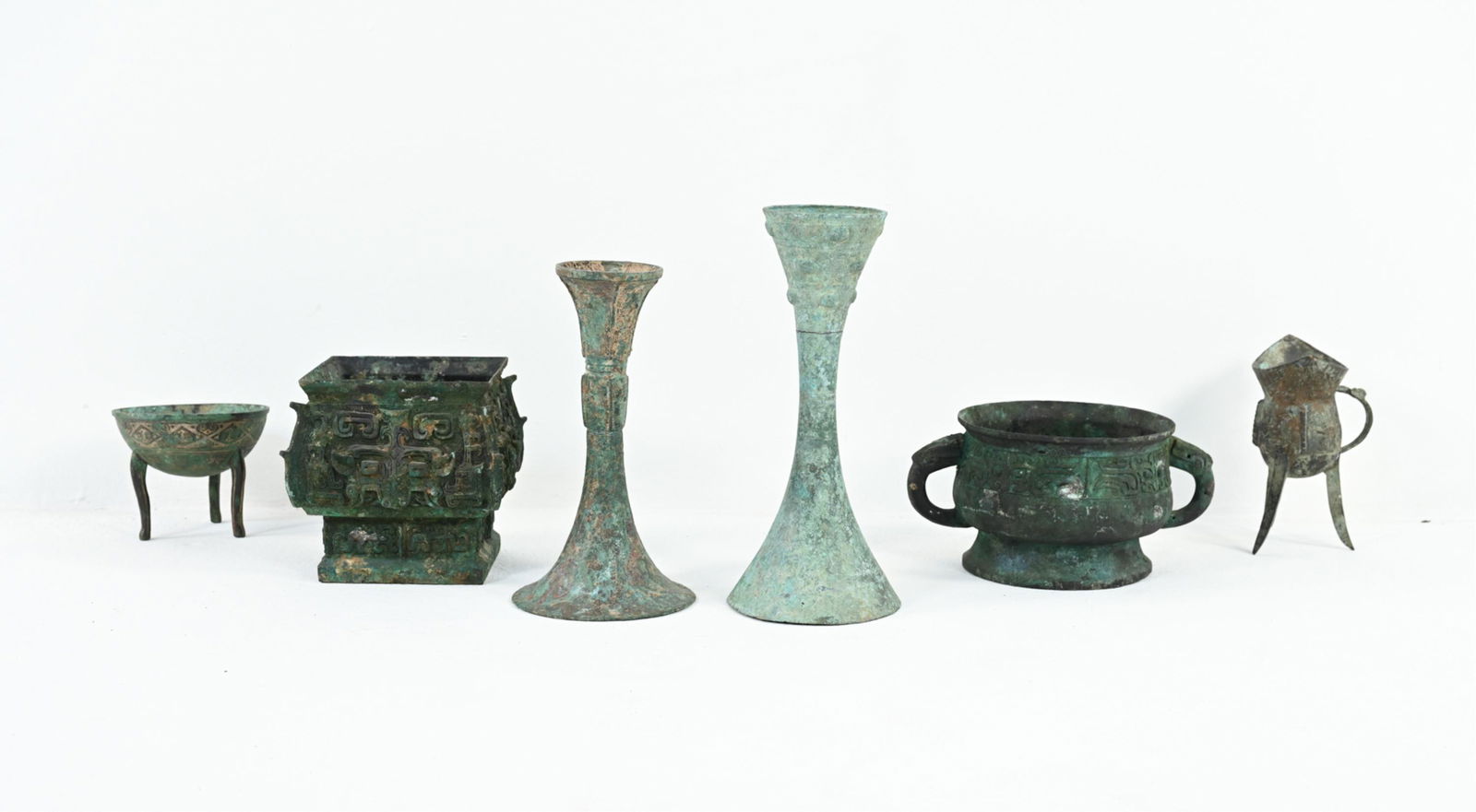 ARCHAIC-STYLE CHINESE BRONZE GROUPING (1 of 10)