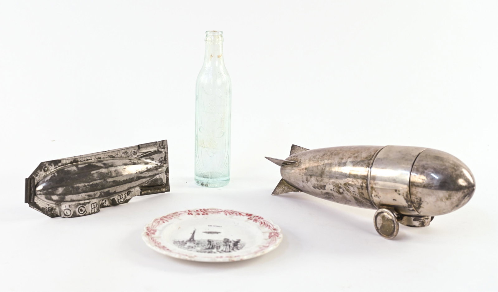 AIRSHIP ZEPPELIN DECORATIVE GROUPING INCL. ANTIQUE (1 of 11)