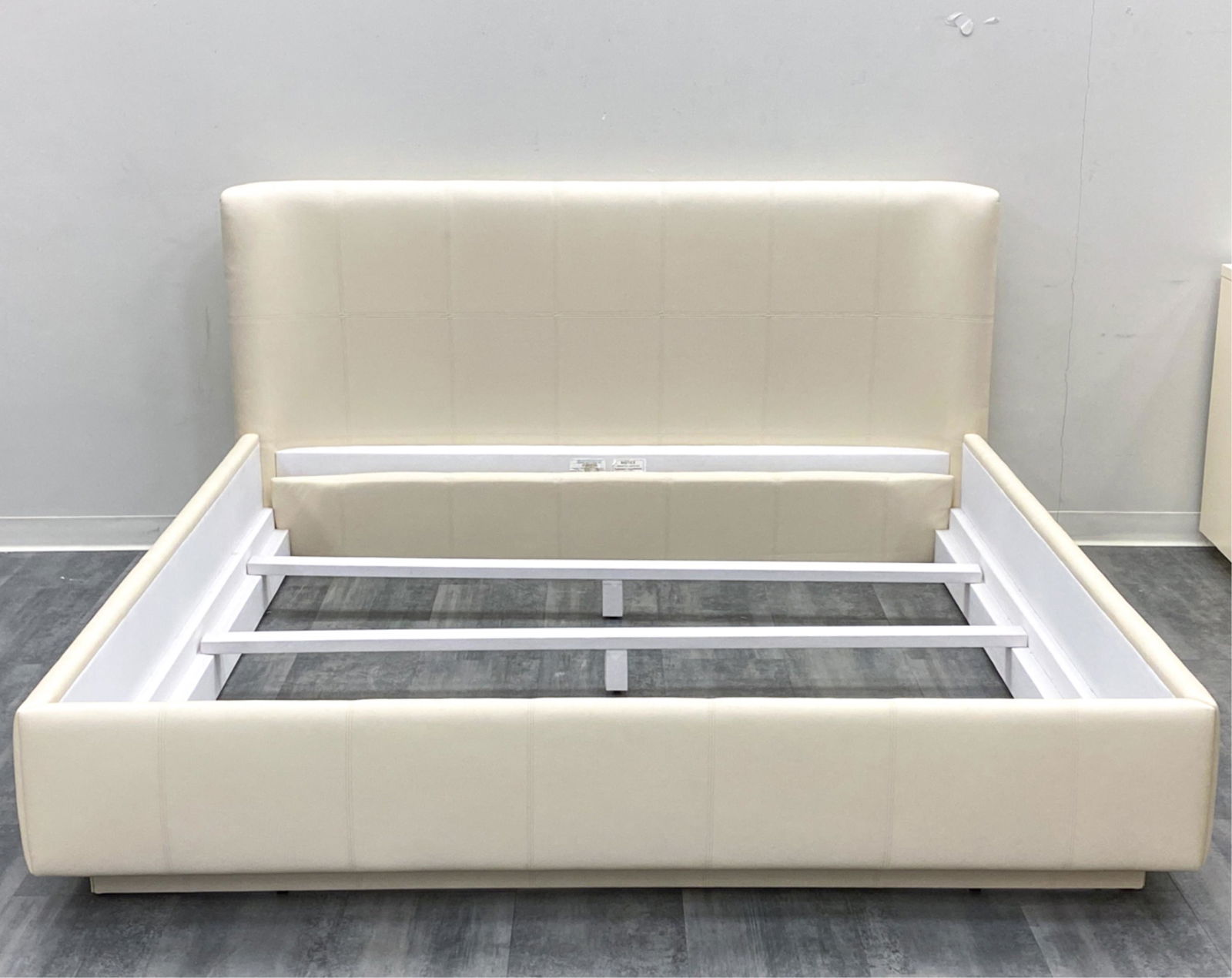J. ROBERT SCOTT QUILTED LEATHER BED FRAME (1 of 11)