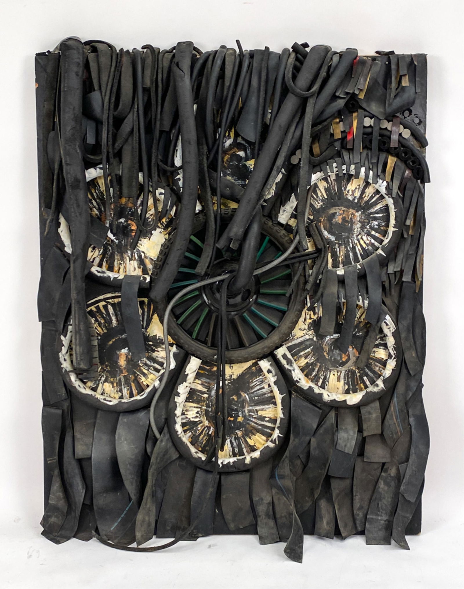 MODERN FOUND OBJECT LARGE WALL ASSEMBLAGE (1 of 6)