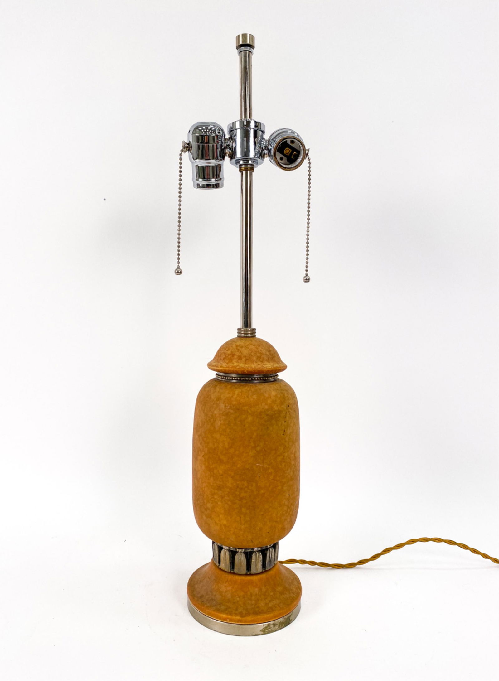 VINTAGE CERAMIC & METAL TABLE LAMP (1 of 10)