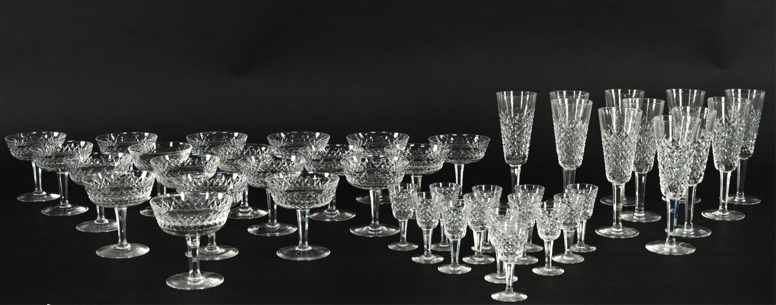 WATERFORD CRYSTAL "ALANA" STEMWARE (1 of 12)