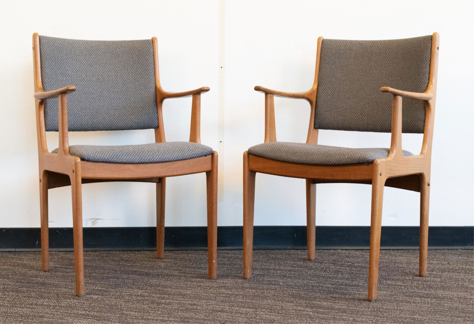 PAIR JOHANNES ANDERSEN FOR ULDUM ARMCHAIRS (1 of 20)