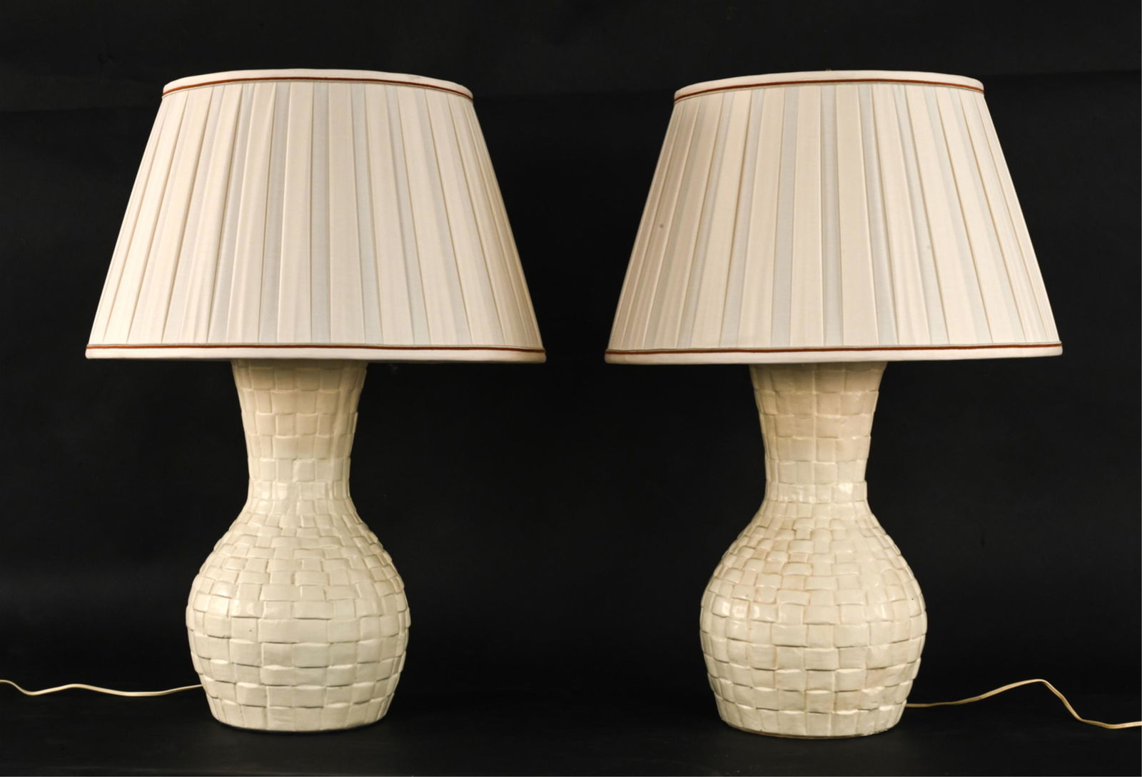 PAIR OF MID-CENTURY BASKET WEAVE CERAMIC LAMPS (1 of 10)