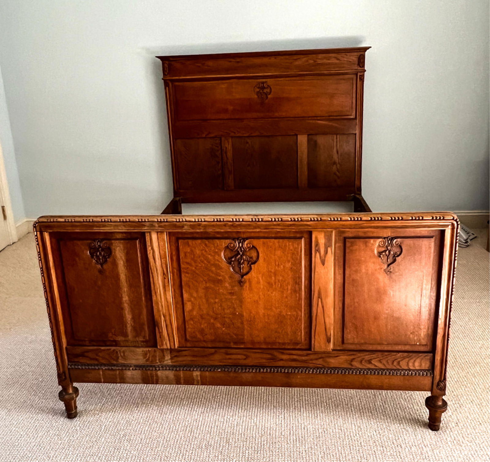 PANELED OAK FULL BED FRAME (1 of 10)