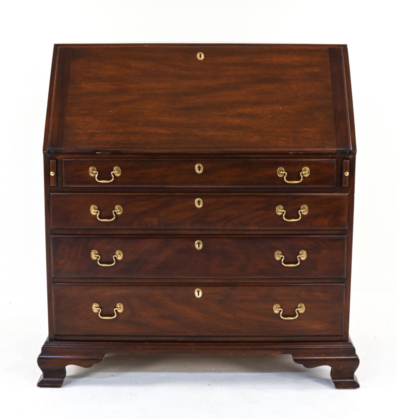 HENKEL-HARRIS MAHOGANY SECRETARY CHEST: Slant-front secretary chest in the Chippenale style, from the "Virginia Galleries" collection by Henkel-Harris, c. Mid- to Late 20th Century. Keys included. Dimensions: (Folded) H 43" x W 40.75" x D 2