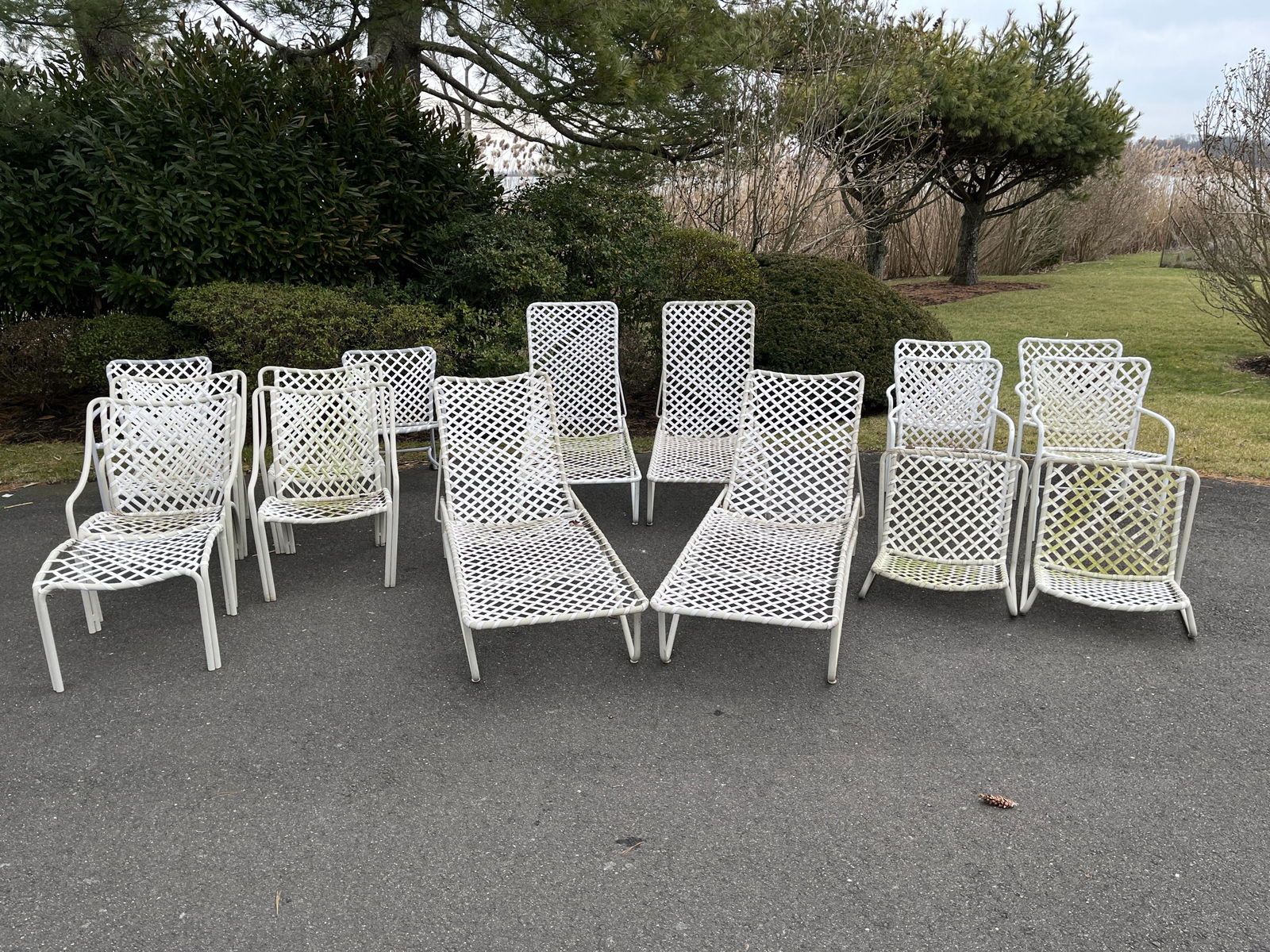 LARGE BROWN JORDAN ALUMINUM PATIO FURNITURE SUITE (1 of 19)