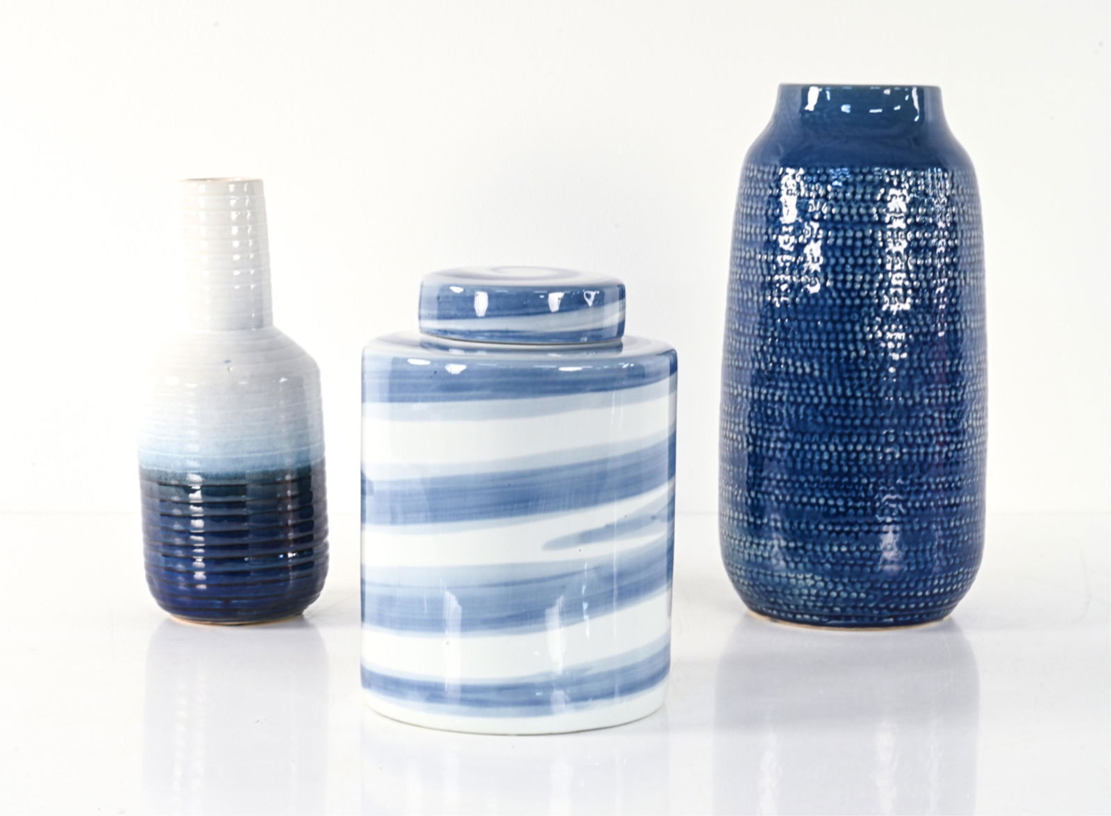 CONTEMPORARY DECORATIVE CERAMIC GROUPING (1 of 8)