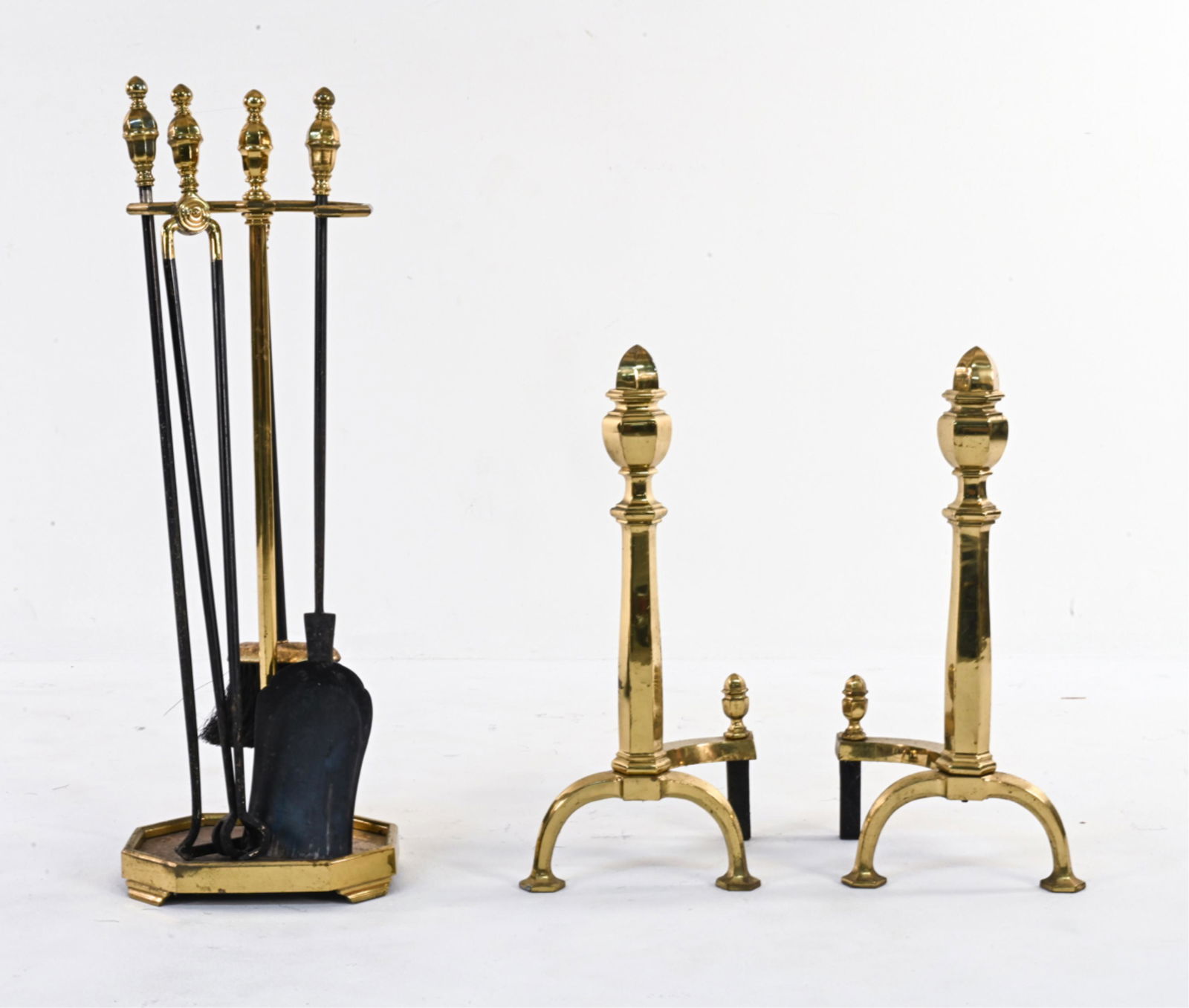 PAIR OF BRASS ANDIRONS & FIREPLACE TOOLS (1 of 11)