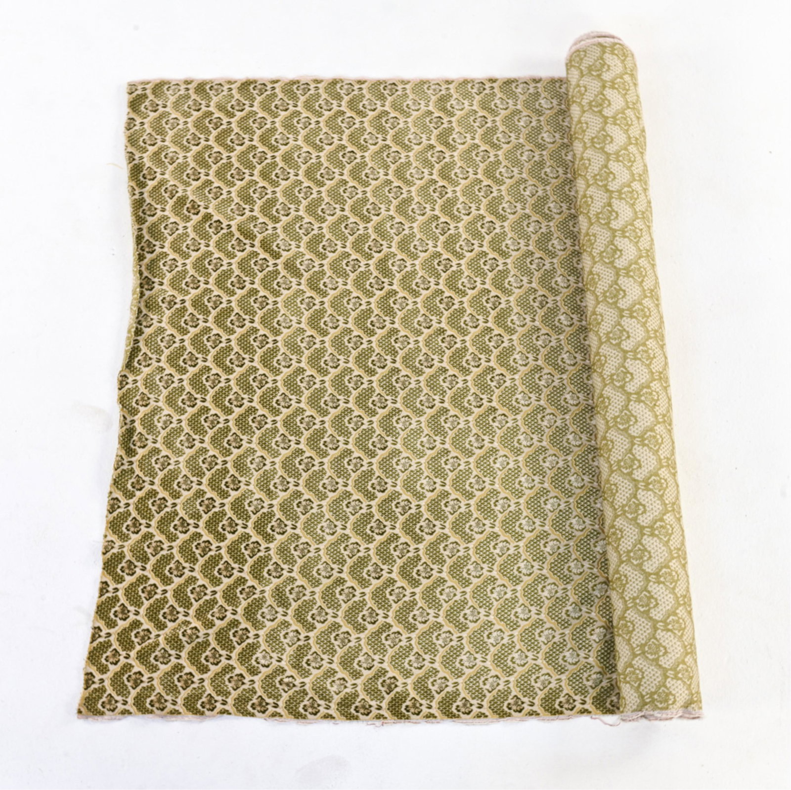 OVER 8 YARDS MAISON LELIEVRE CUT VELVET FABRIC: Approx. 8.5 yards plus fabric sample. Dimensions: (Bolt, overall) L 55" x Dia. 6.25" Condition: Bolt not fully unrolled or inspected. Showing very few signs of wear.