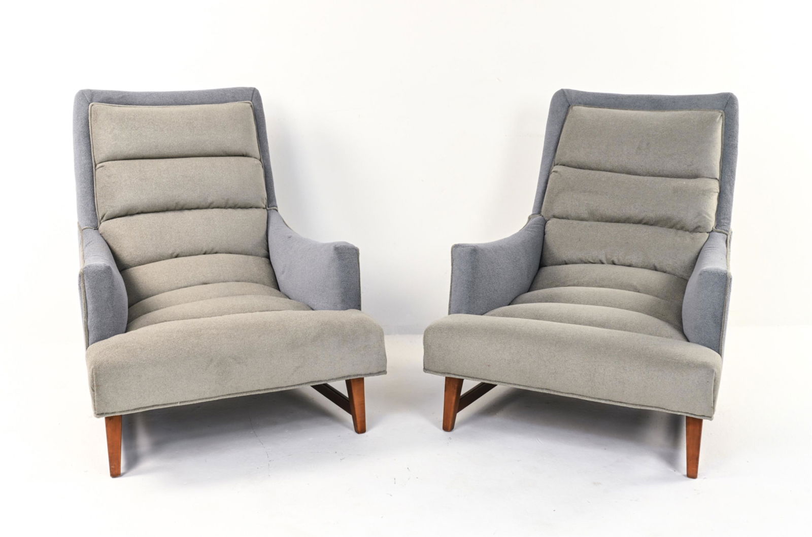 (2) ATTR. LAWRENCE PEABODY FOR SELIG LOUNGE CHAIRS (1 of 7)