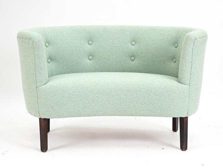 DANISH MID-CENTURY DIMINUTIVE BANANA SETTEE (1 of 11)