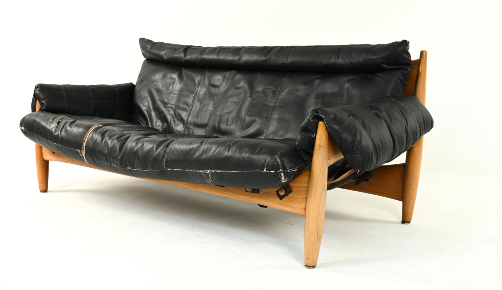 SERGIO RODRIGUES "SHERIFF" MID-CENTURY SOFA (1 of 11)