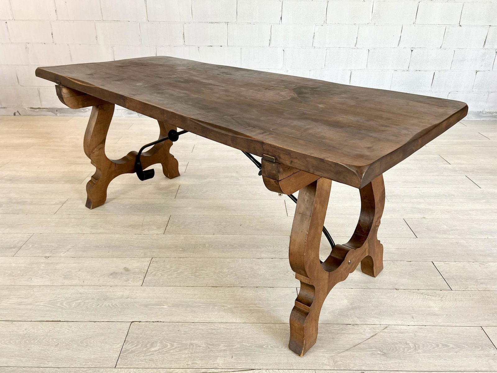 SPANISH WALNUT & IRON COLONIAL DINING TABLE (1 of 11)