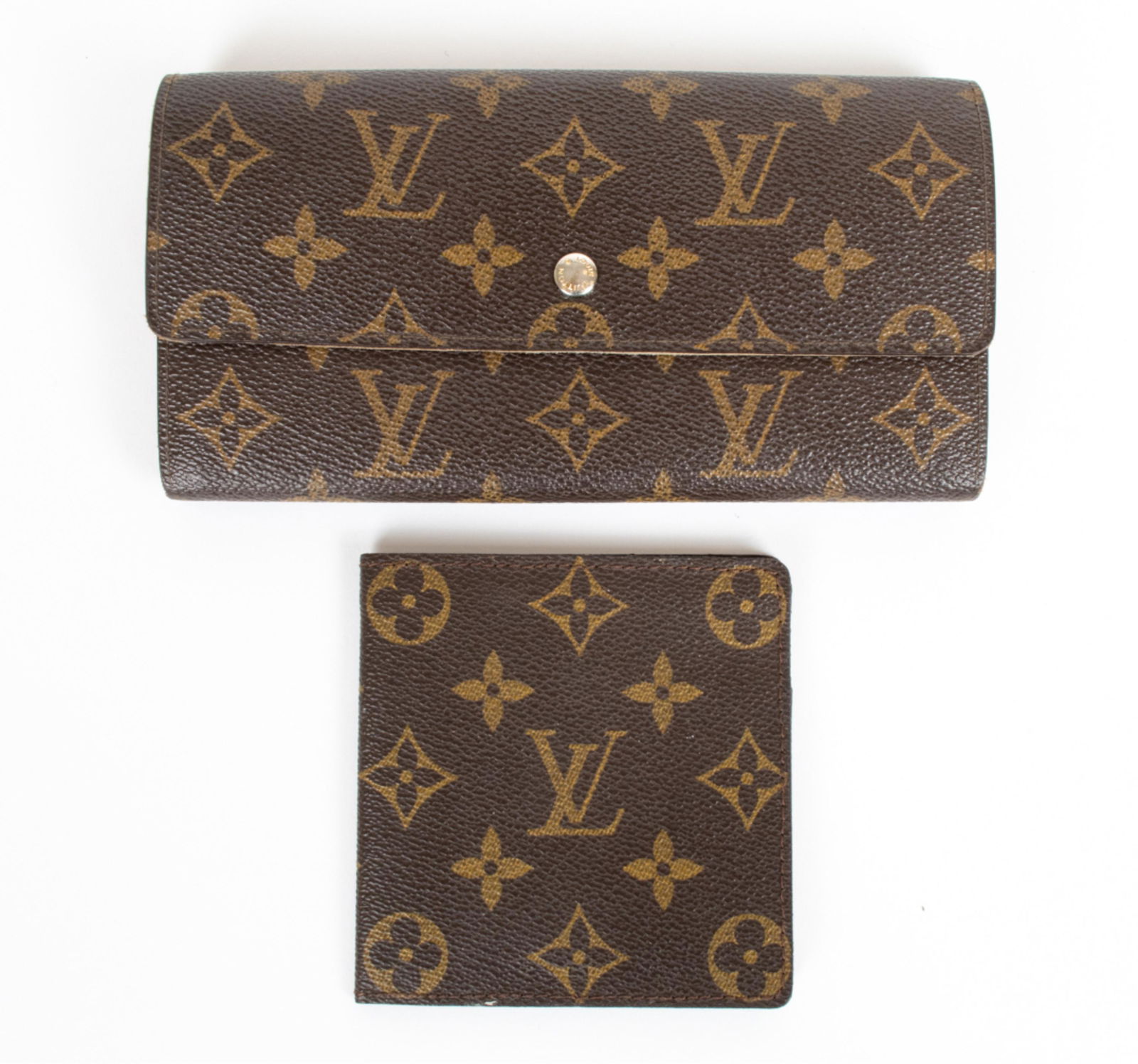 (2) LOUIS VUITTON LV MONOGRAM CANVAS WALLETS (1 of 11)