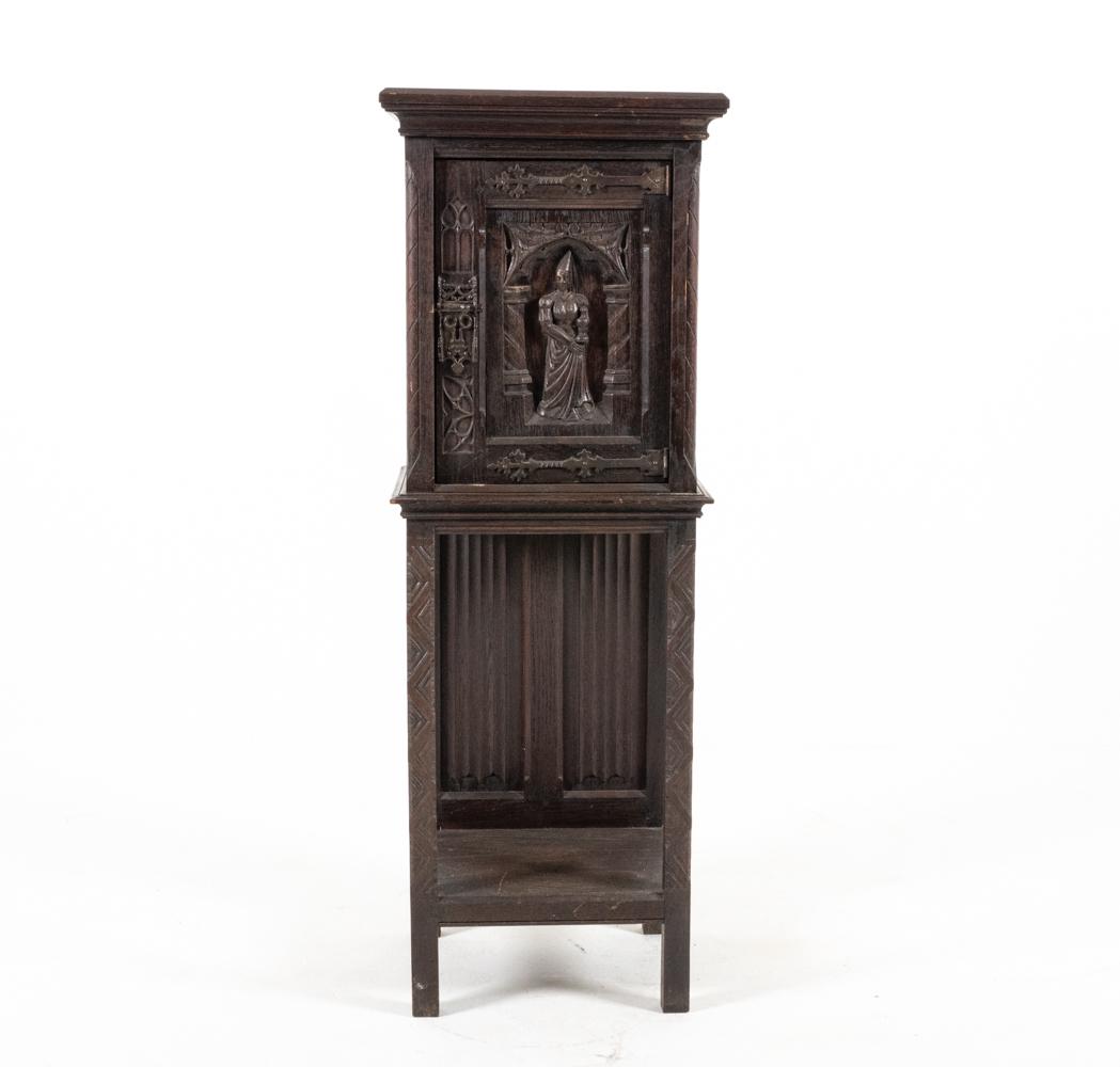 BELGIAN GOTHIC REVIVAL CARVED WOOD CABINET (1 of 13)