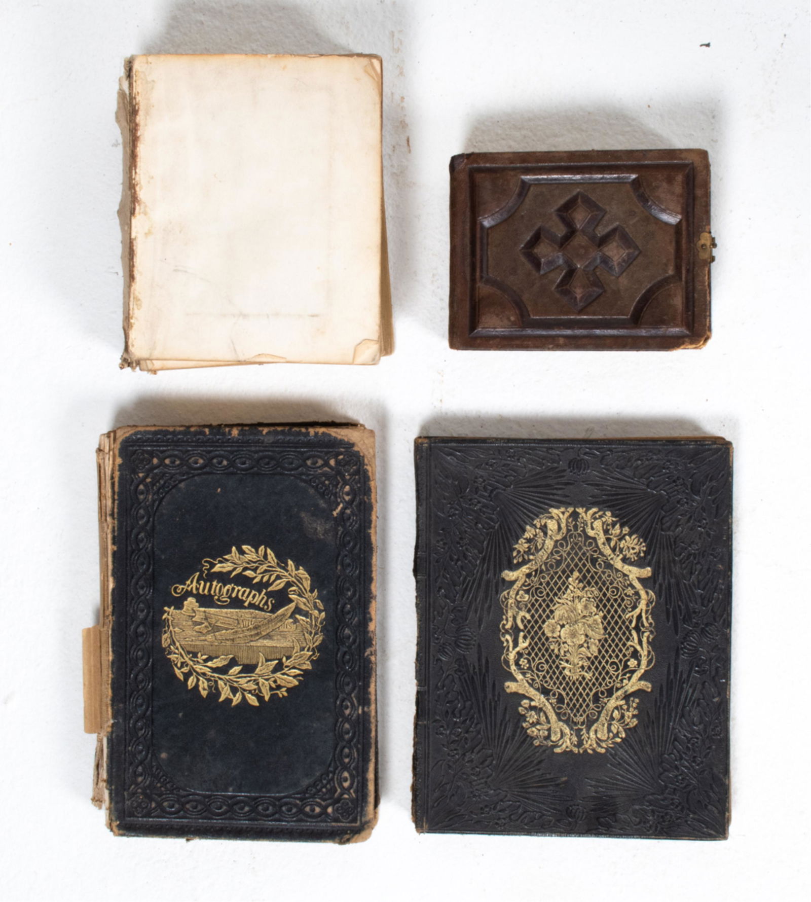 GROUPING OF VICTORIAN ALBUMS INCL. PHOTOS (1 of 16)