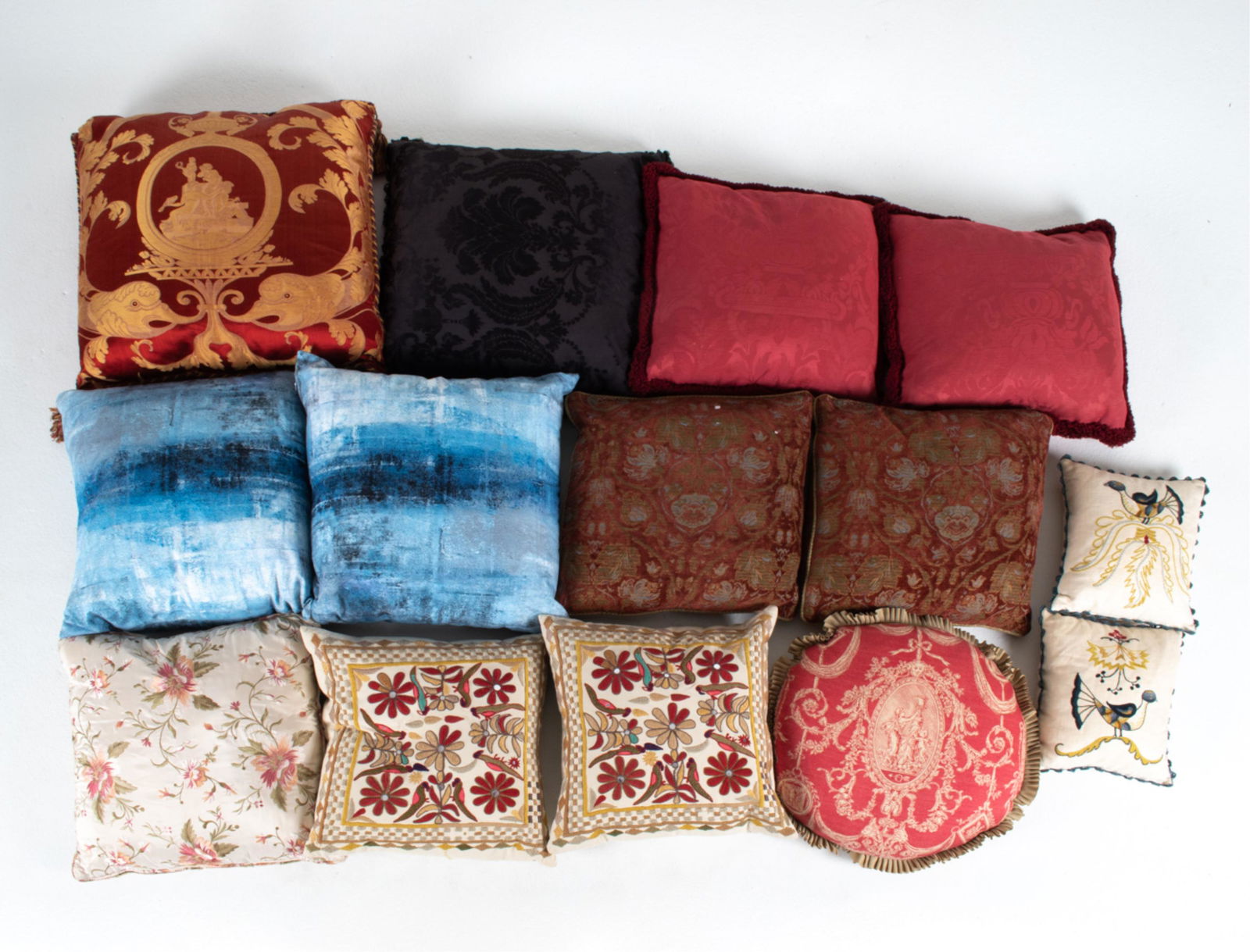 GROUPING OF THROW PILLOWS INCL. DOWN-FILLED (1 of 14)