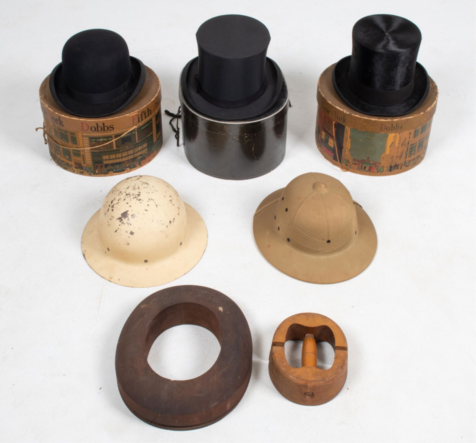 ANTIQUE & VINTAGE MILLINERY GROUPING INC. MILITARY (1 of 17)