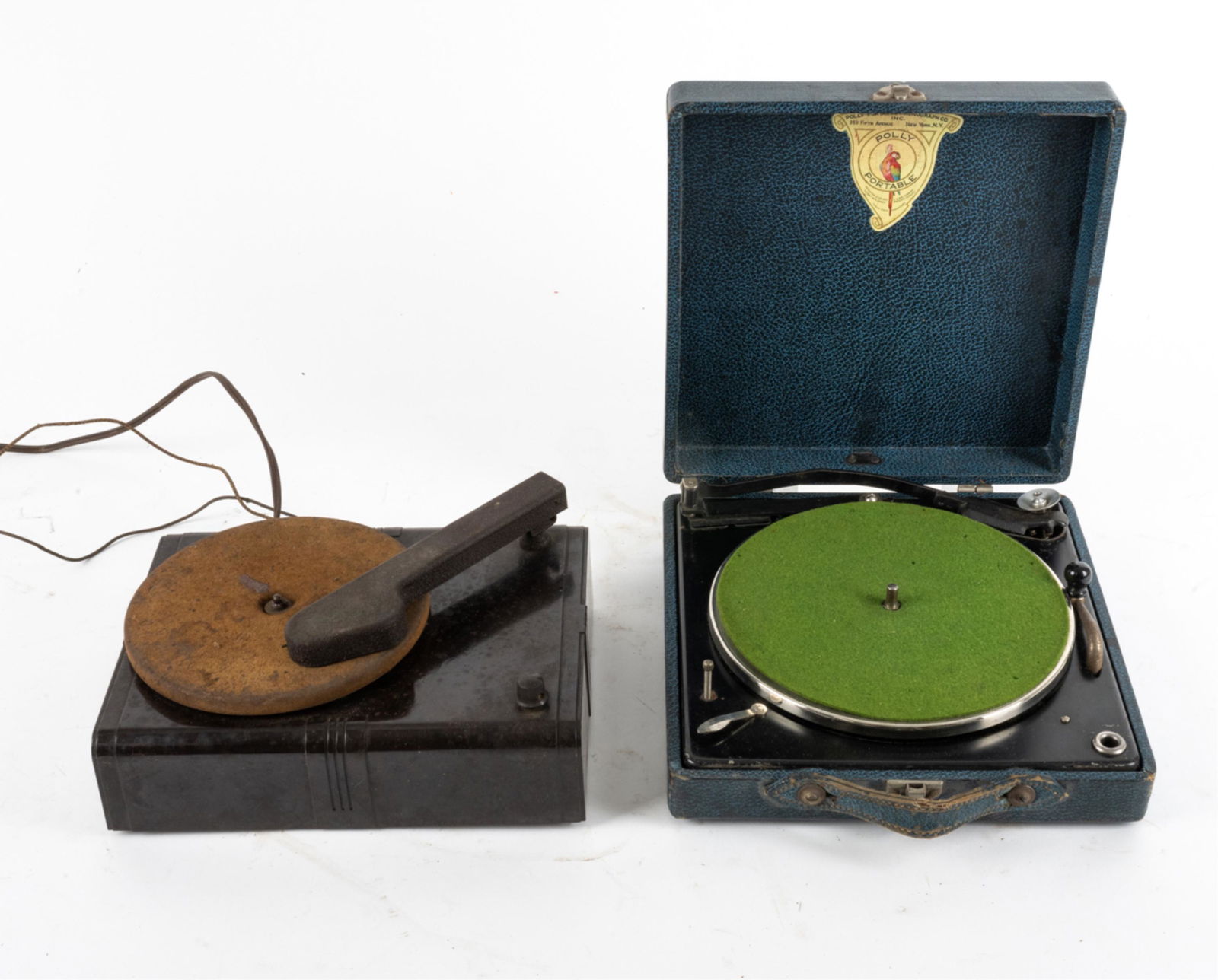 GROUPING OF (2) COMPACT EARLY TURNTABLES (1 of 10)