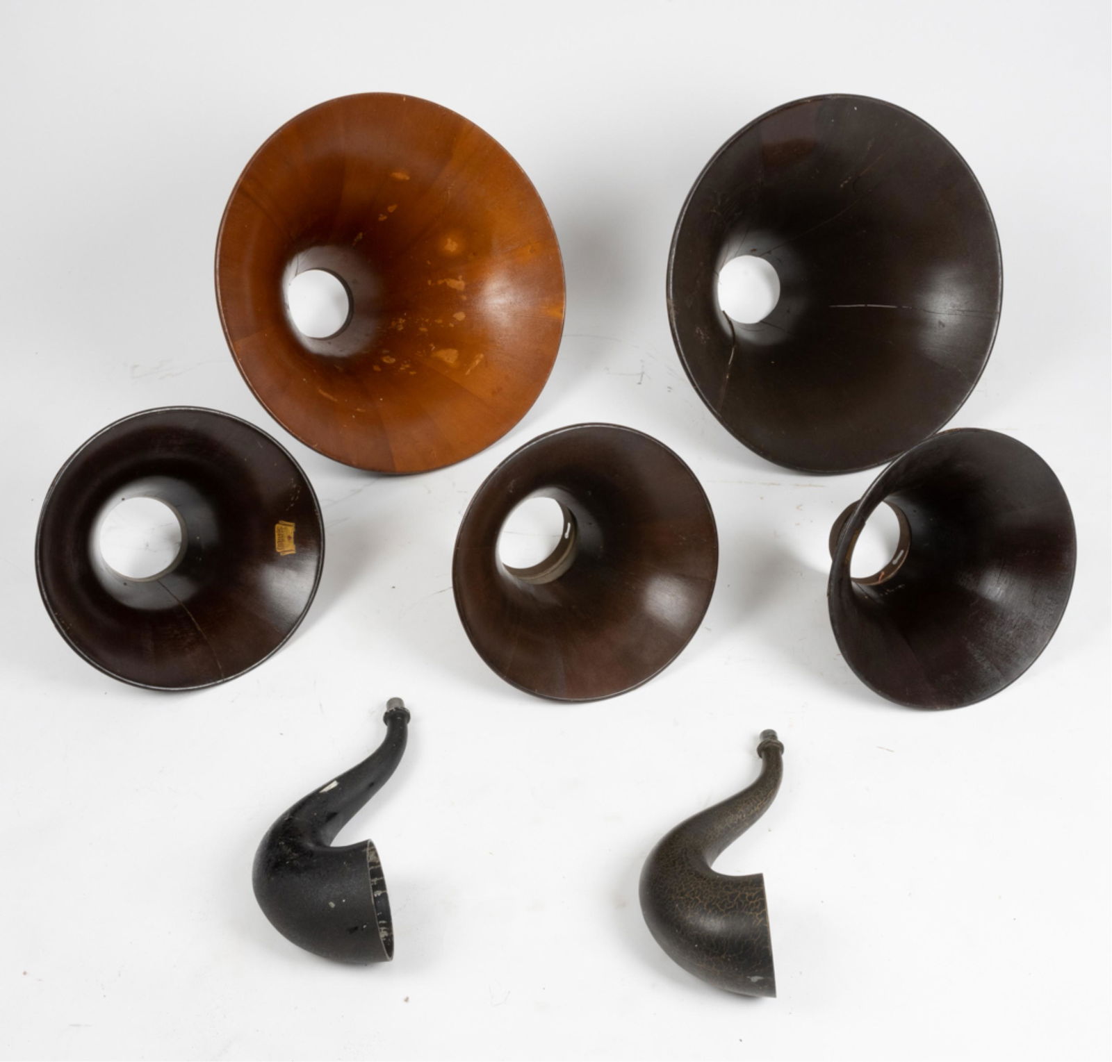 GROUPING OF EARLY RADIO HORNS (1 of 18)