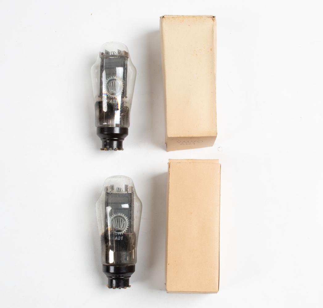 PAIR OF VALVO AD1 VACUUM TUBES (1 of 5)
