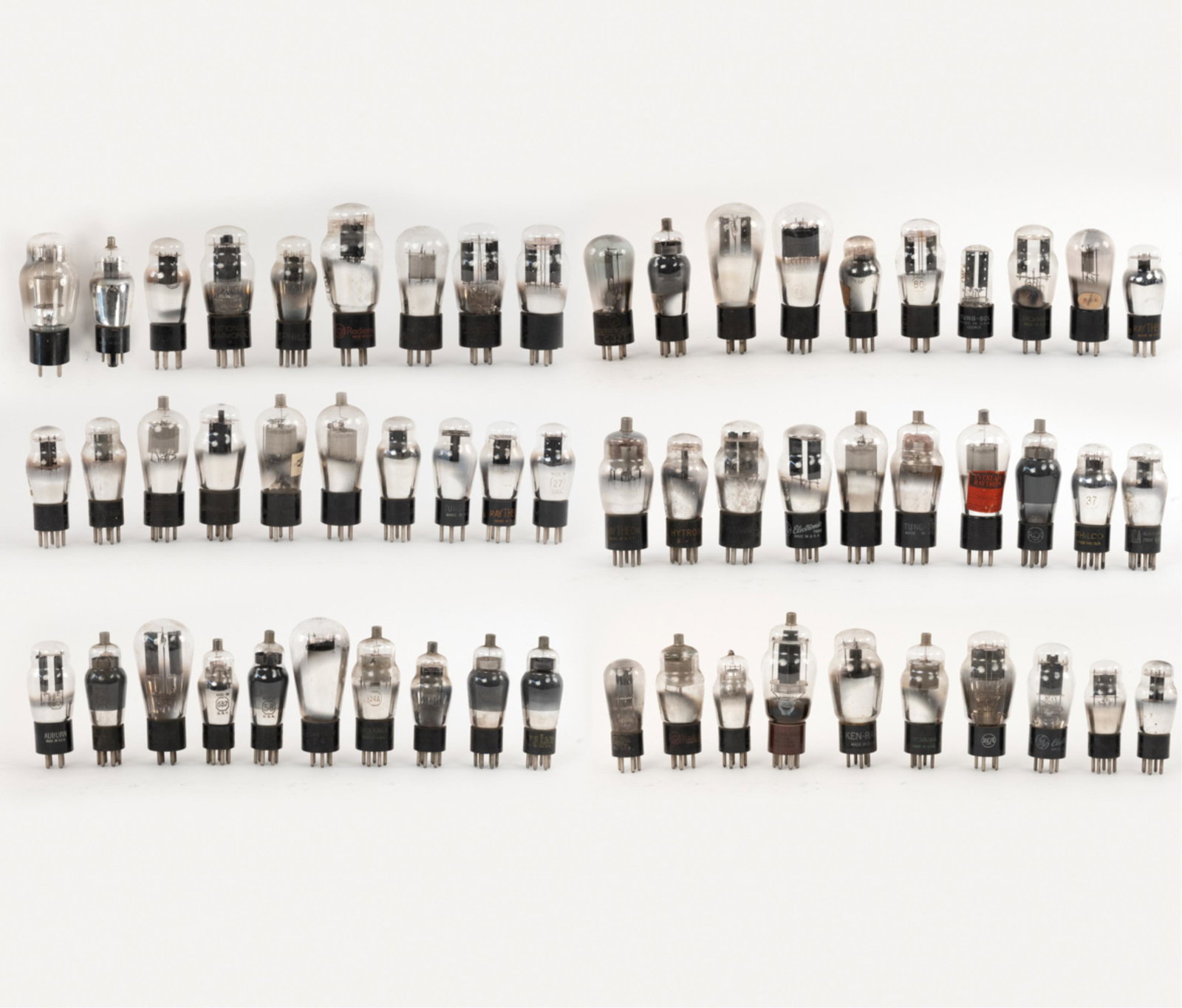 LARGE GROUPING OF TUBES, PRIMARILY 4- AND 5-PIN (1 of 17)