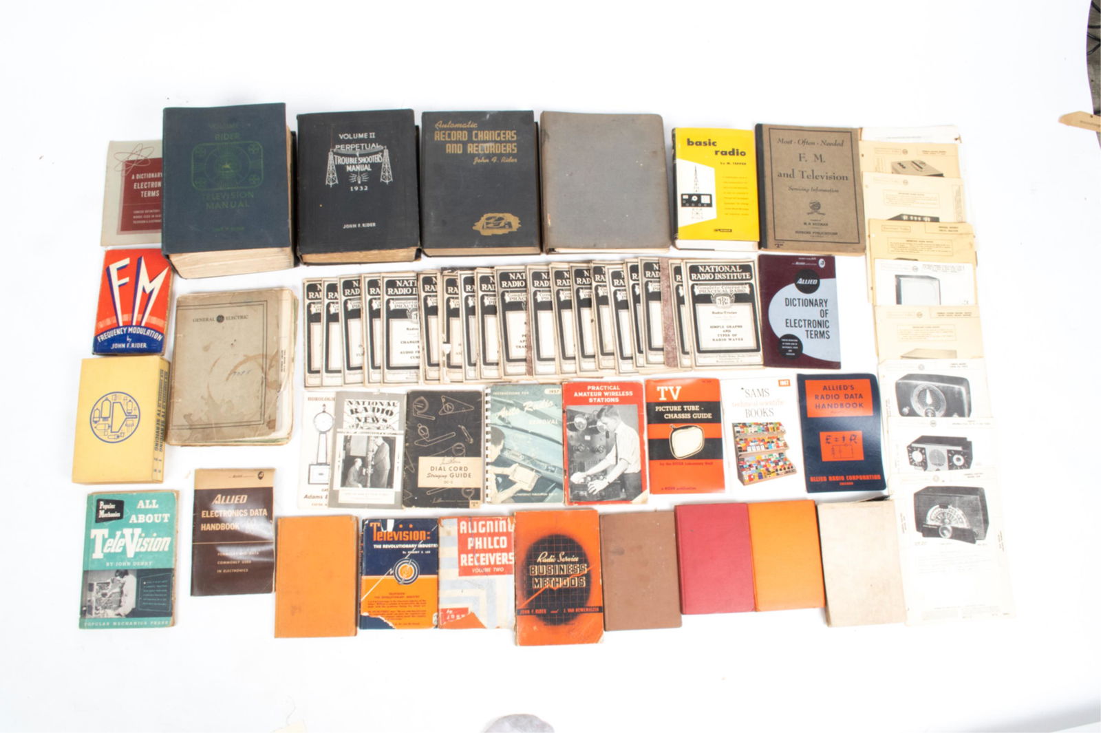 GROUPING OF EARLY RADIO, PHONO, TV SERVICE DATA (1 of 20)