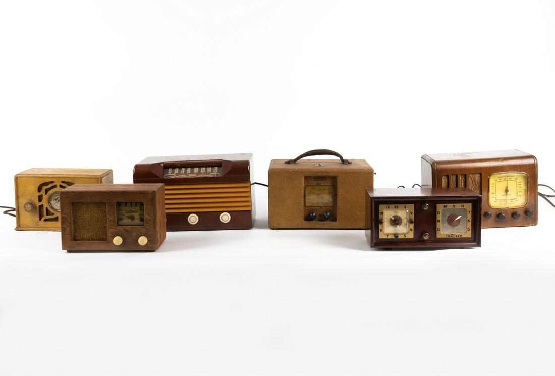 (6) "ALL-AMERICAN FIVE" WOODEN CABINET RADIOS (1 of 20)