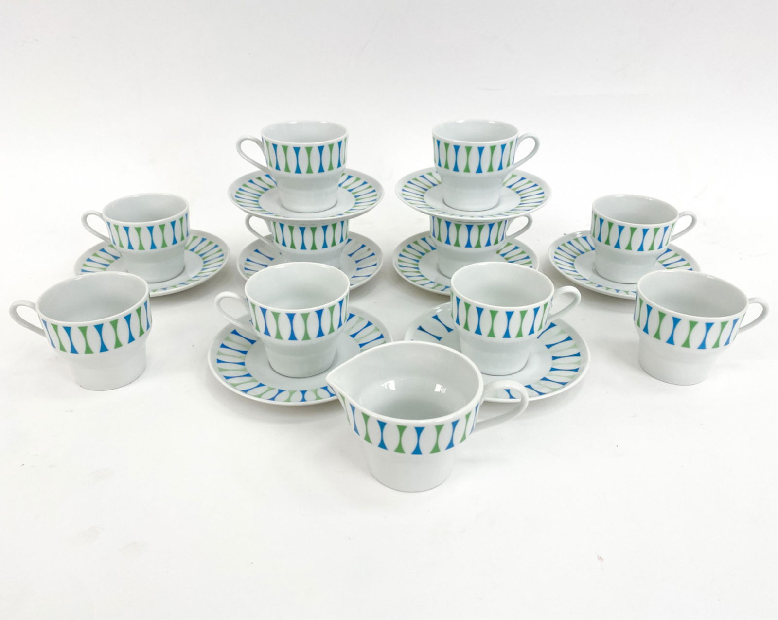 PAUL MCCOBB CONTEMPRI PARTIAL TEA SERVICE (1 of 9)
