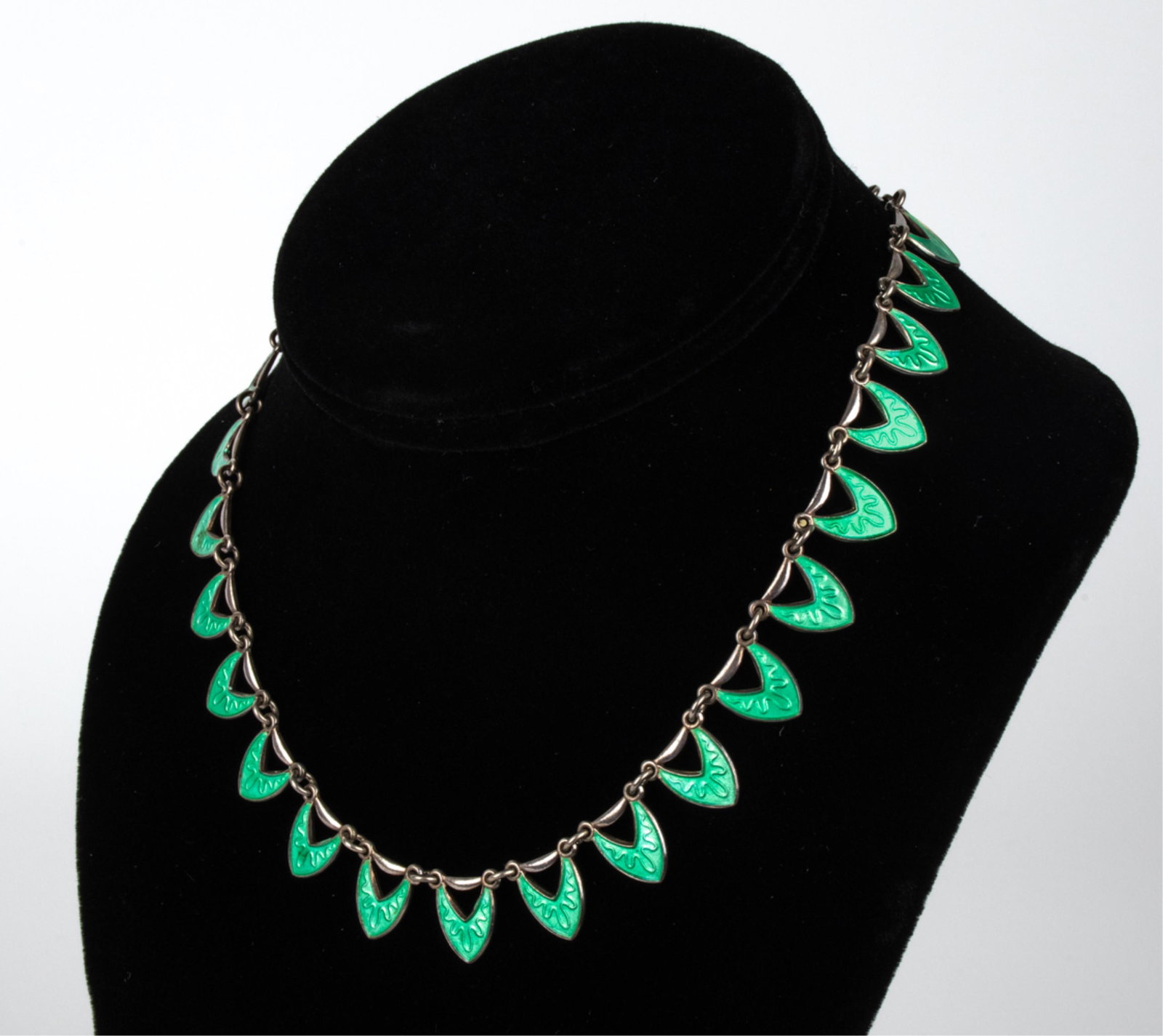 VOLMER BAHNER DANISH STERLING & ENAMEL NECKLACE (1 of 11)