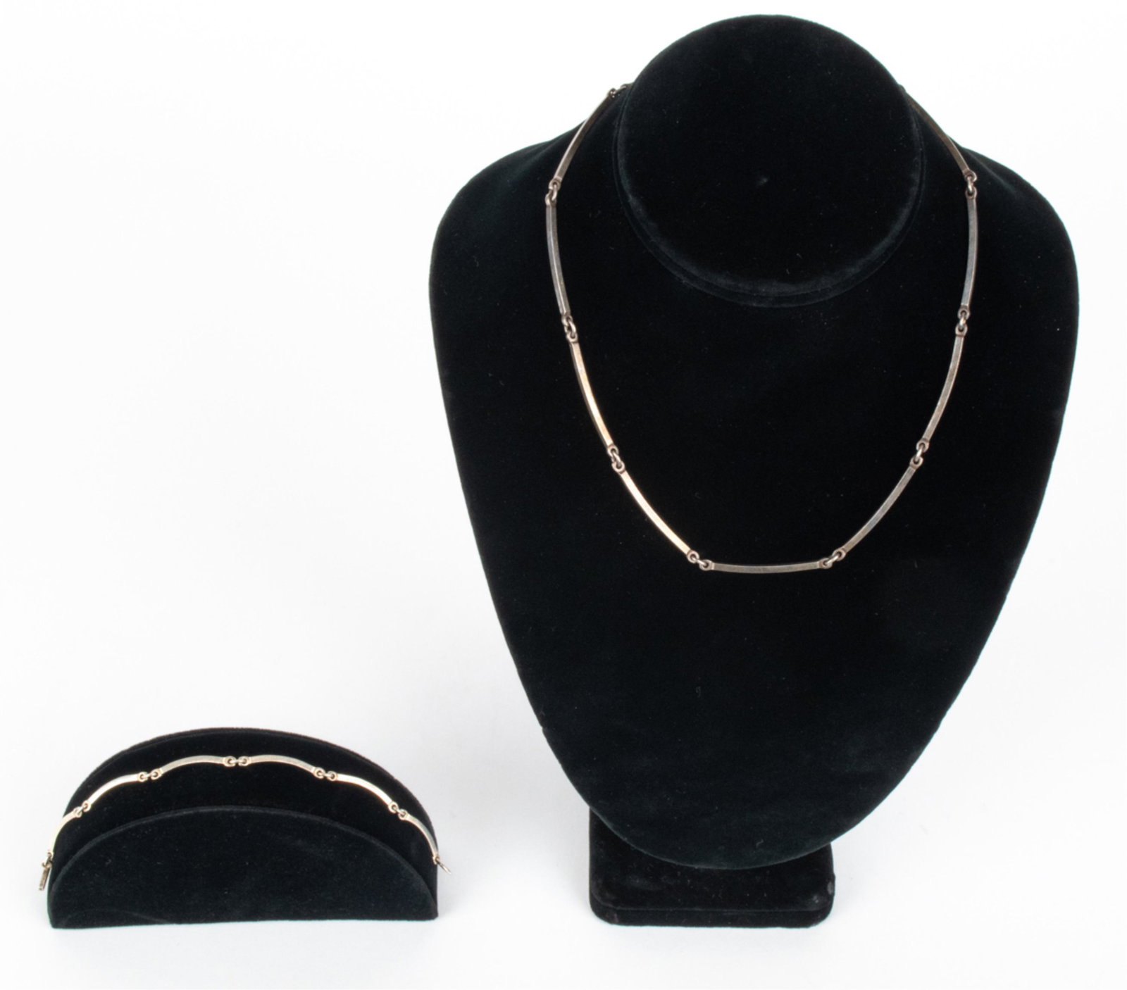 NIELS ERIK FROM DANISH SILVER BAR LINK SUITE (1 of 14)