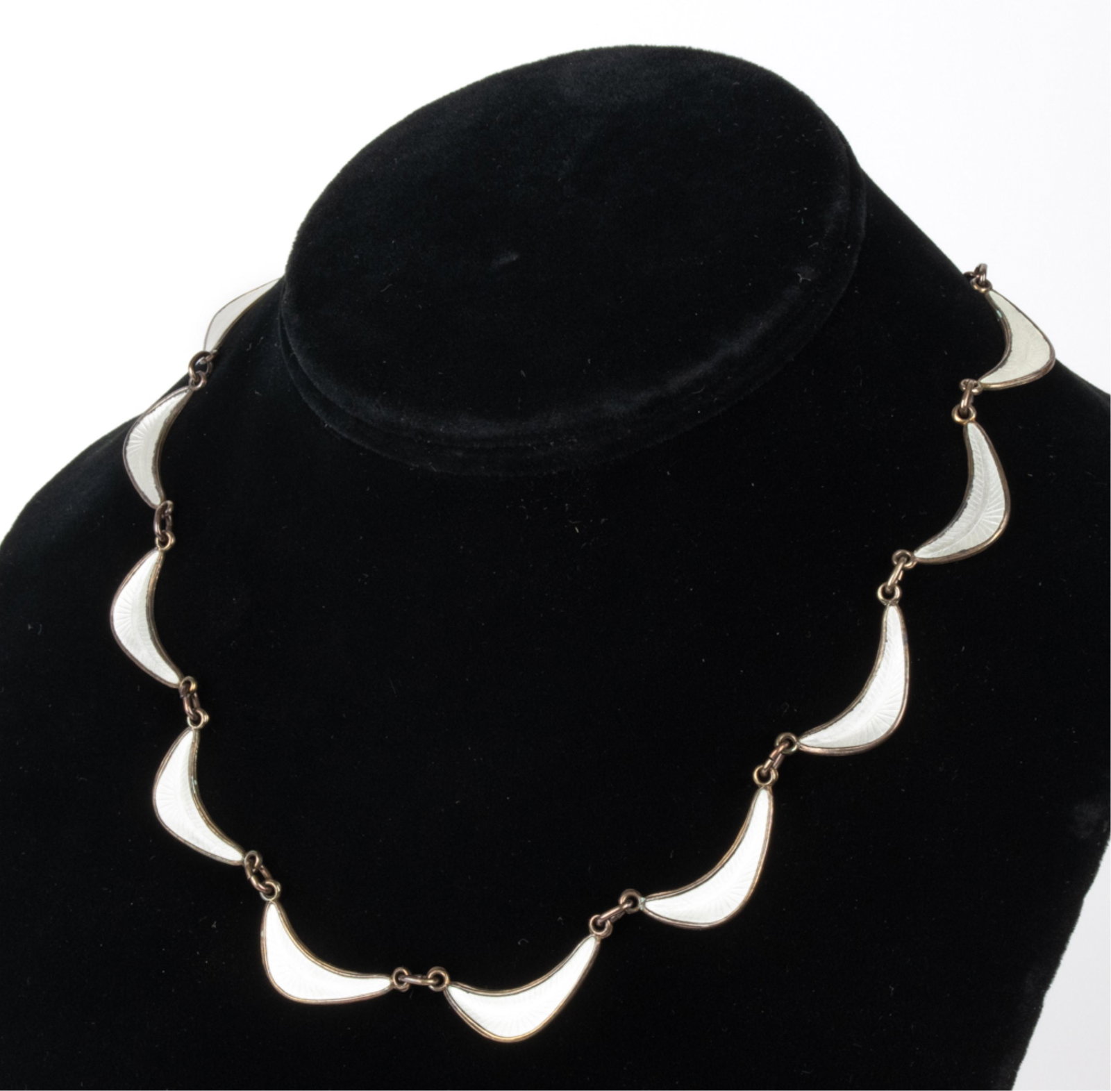 FINN JENSEN NORWAY STERLING & ENAMEL NECKLACE (1 of 10)