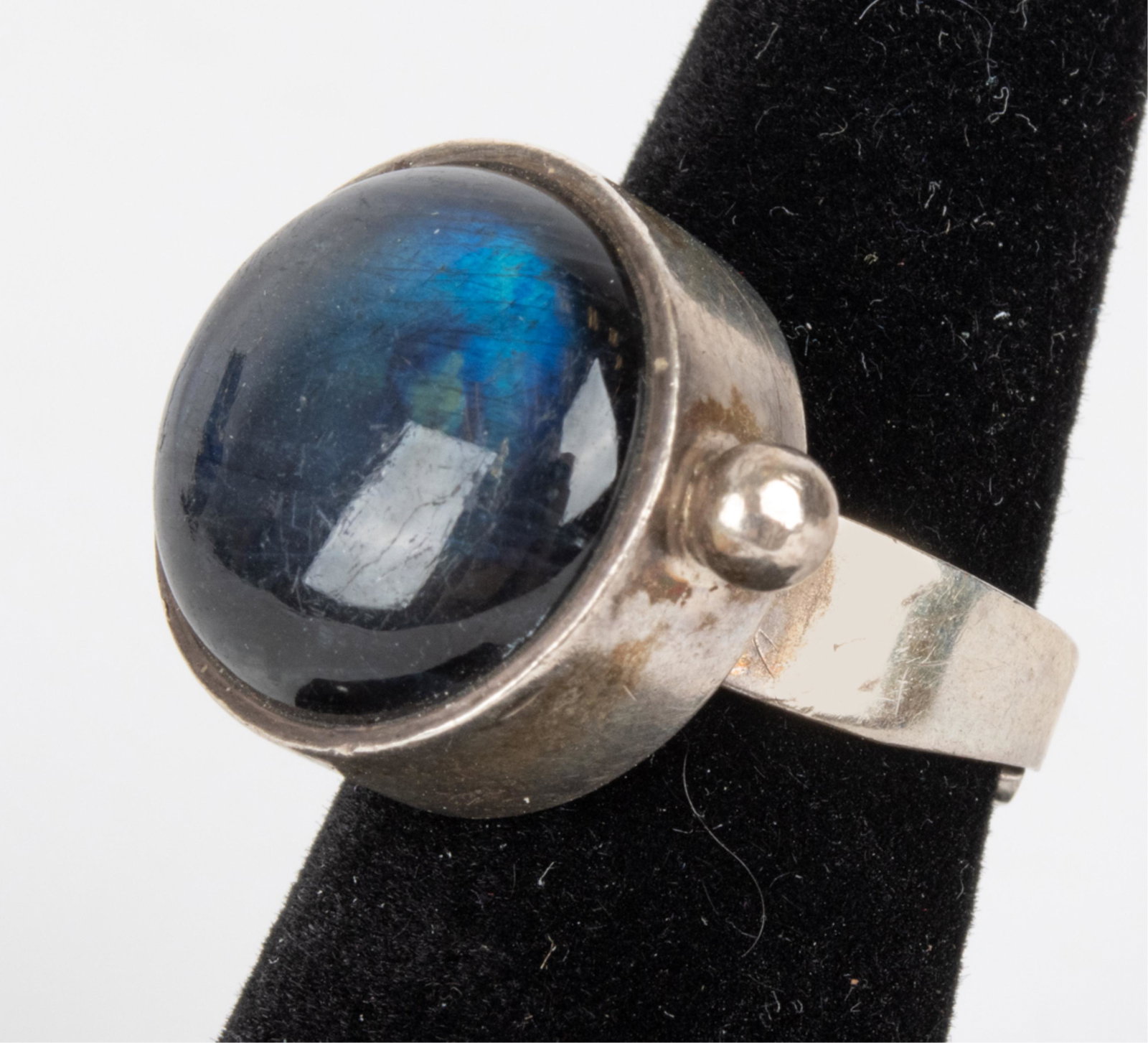 ATTR. KAUNIS KORU STERLING & SPECTROLITE RING (1 of 8)