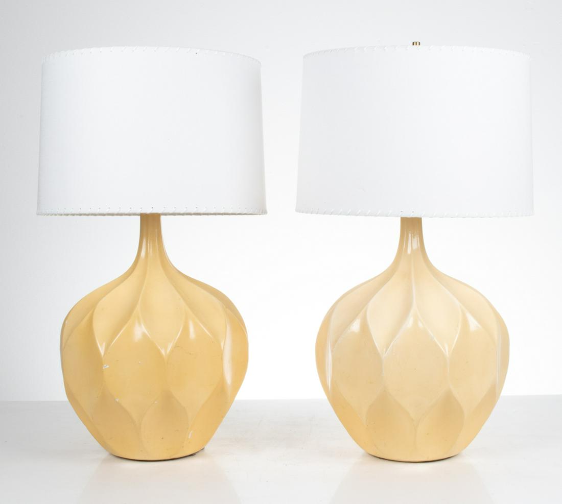 PAIR OF MID-CENTURY PLASTER TABLE LAMPS (1 of 16)