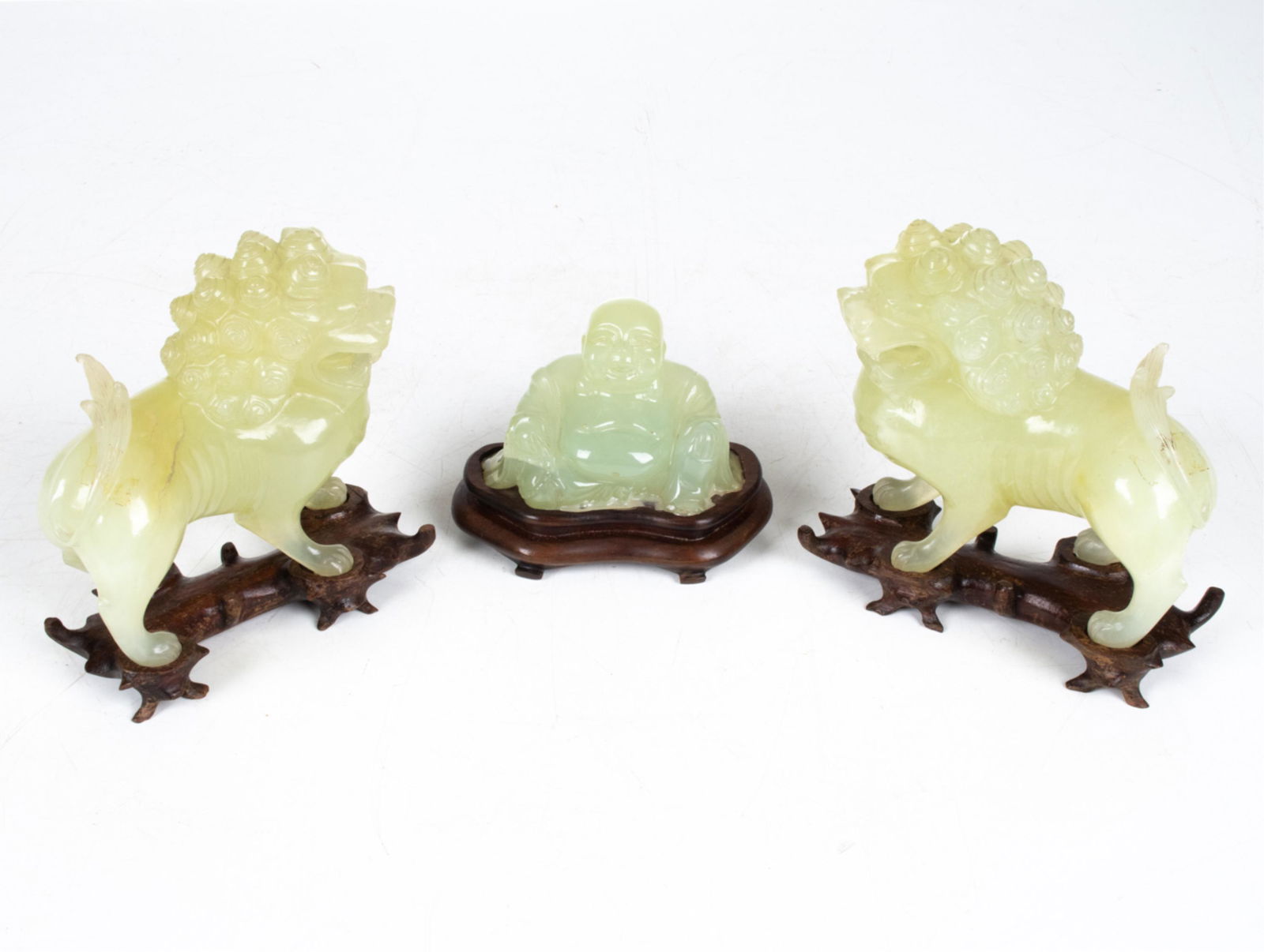 CONTEMPORARY CHINESE CARVED JADE FIGURE GROUPING (1 of 19)