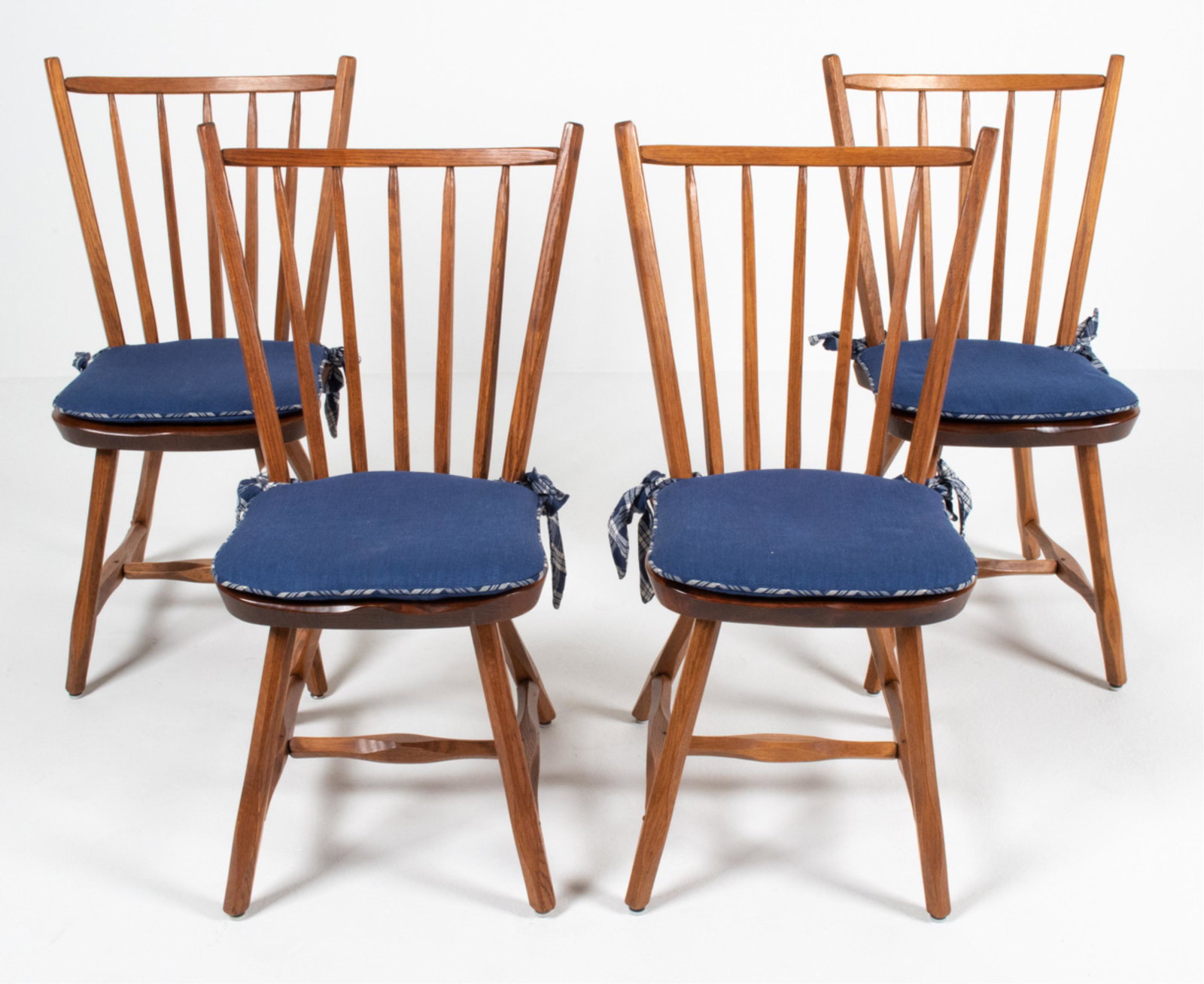 (4) HUNT COUNTRY FURNITURE CRAFT-MADE SIDE CHAIRS (1 of 20)