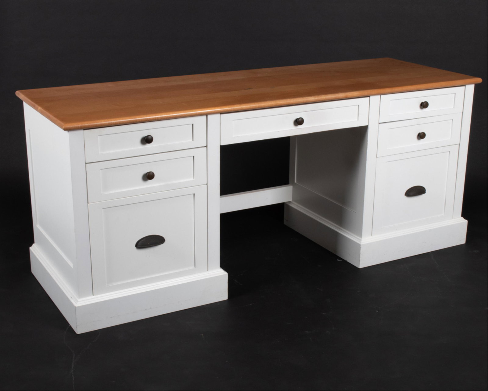 CONTEMPORARY FARMHOUSE-STYLE DESK (1 of 14)