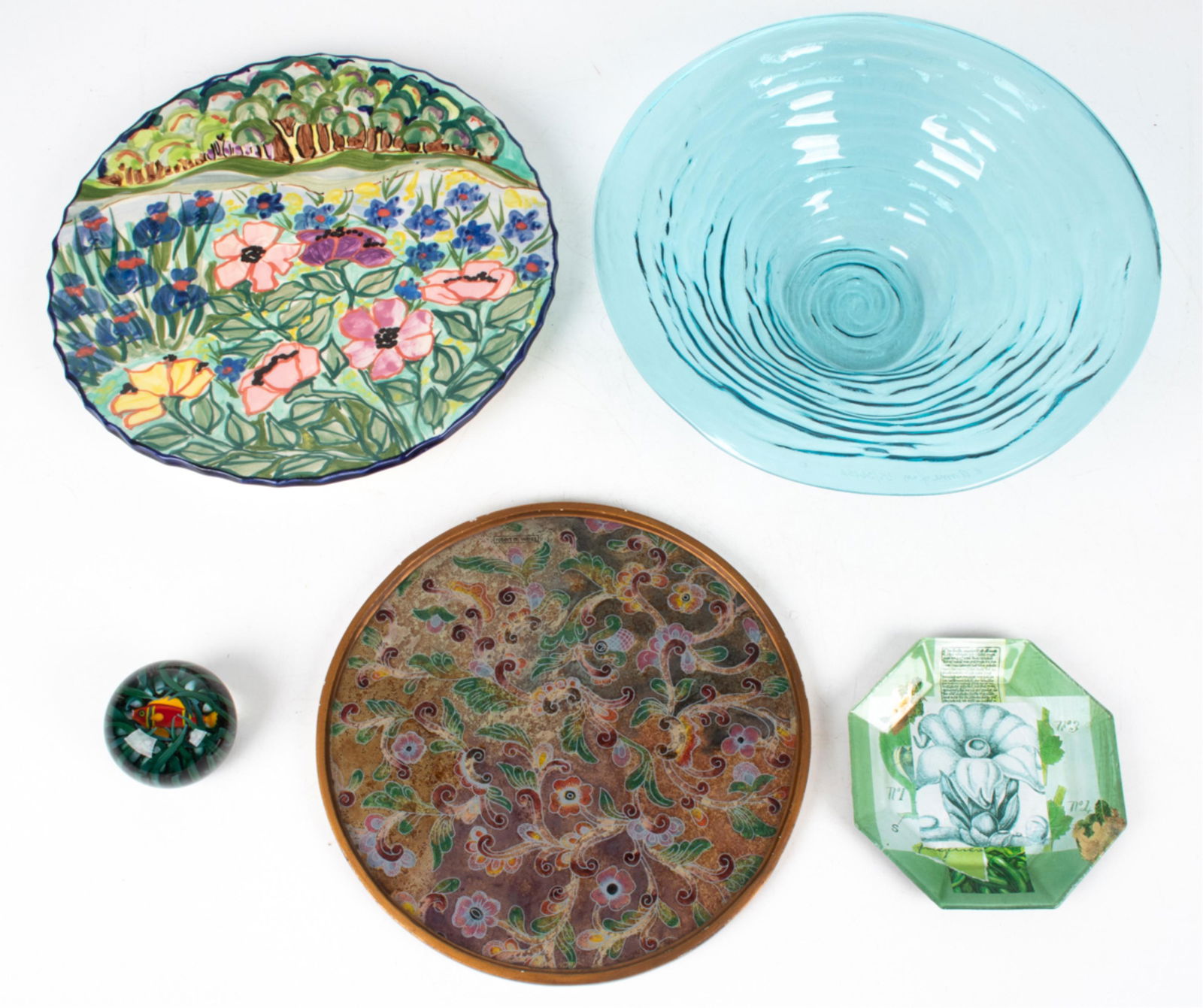GROUPING OF DECORATIVE ART GLASS & CERAMICS (1 of 20)