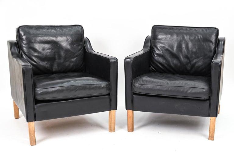 PAIR BORGE MOGENSEN MODEL 2203 STYLE LOUNGE CHAIRS (1 of 10)