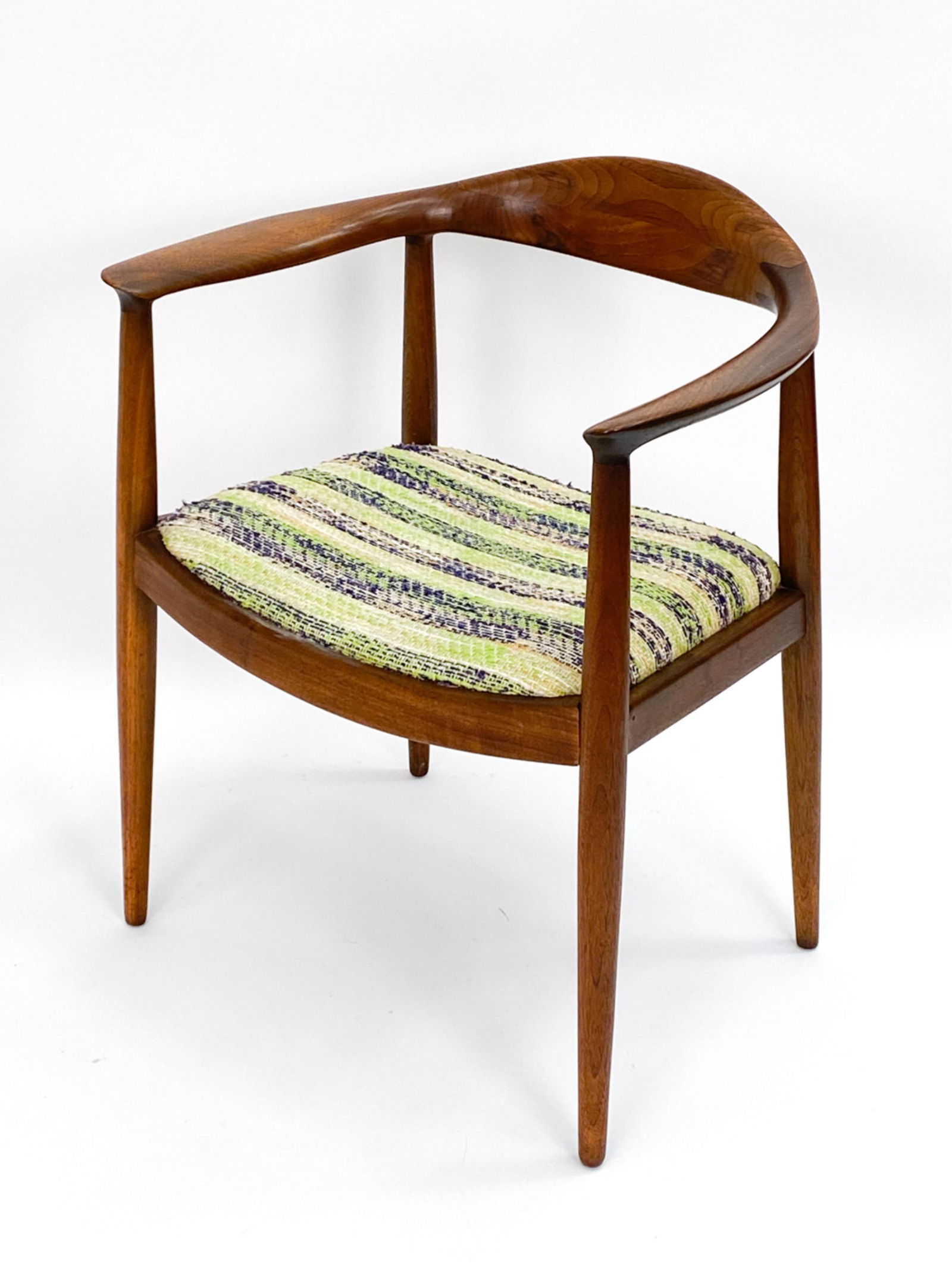 HANS WEGNER MODEL JH501 "ROUND" CHAIR (1 of 10)
