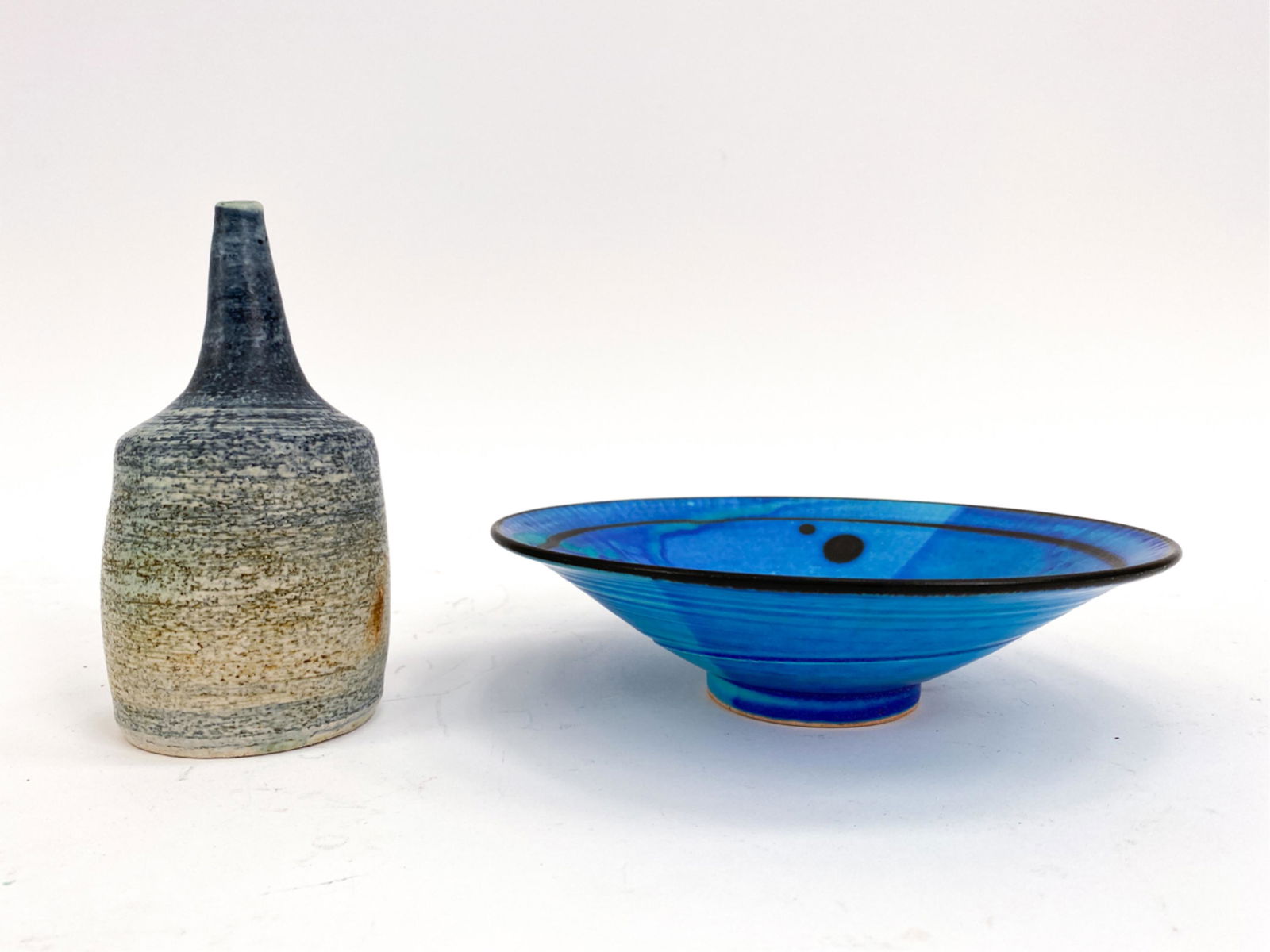 (2) CONTEMPORARY STUDIO ART POTTERY (1 of 12)